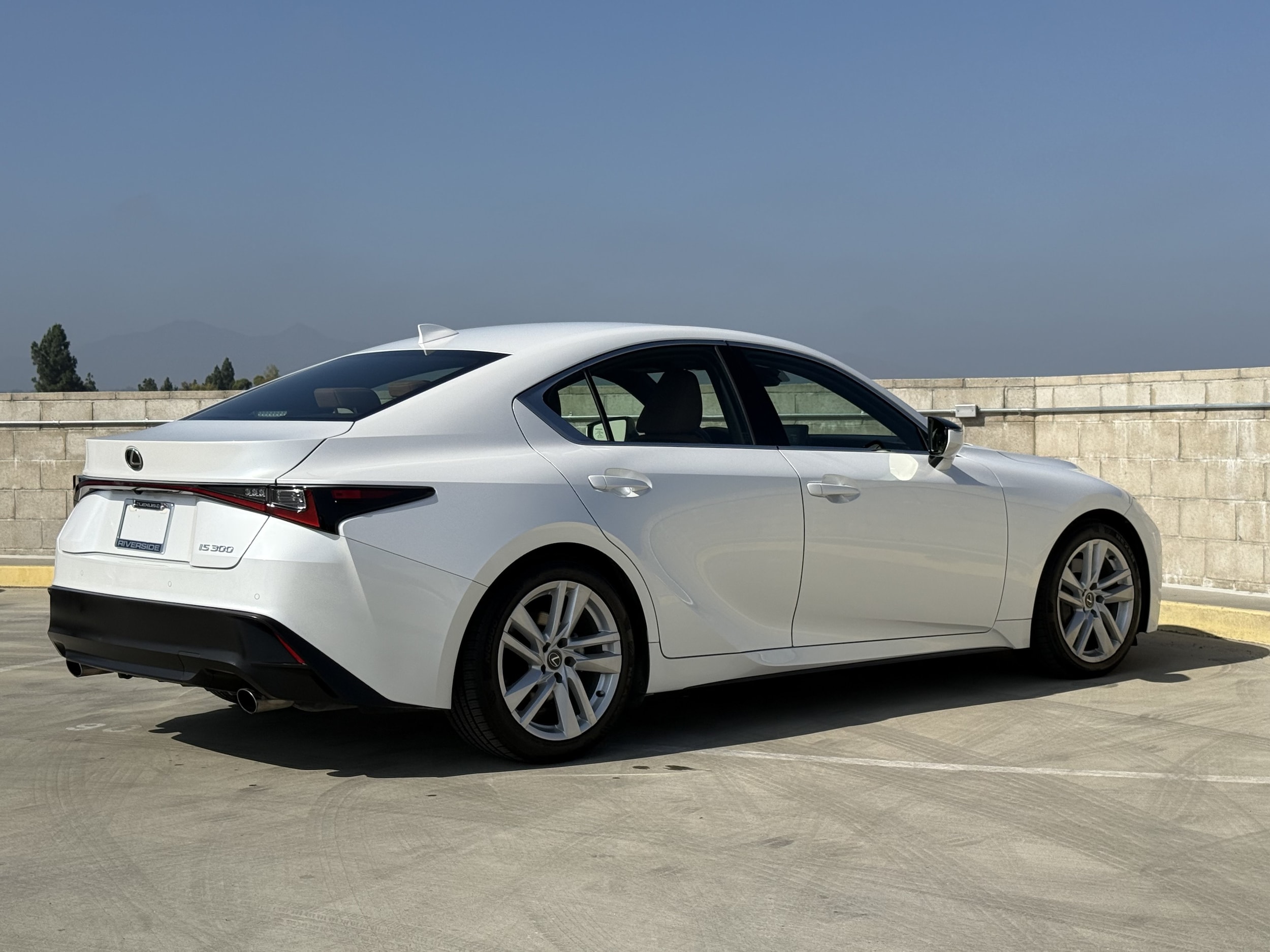 2024 Lexus IS 300 - Photo 12