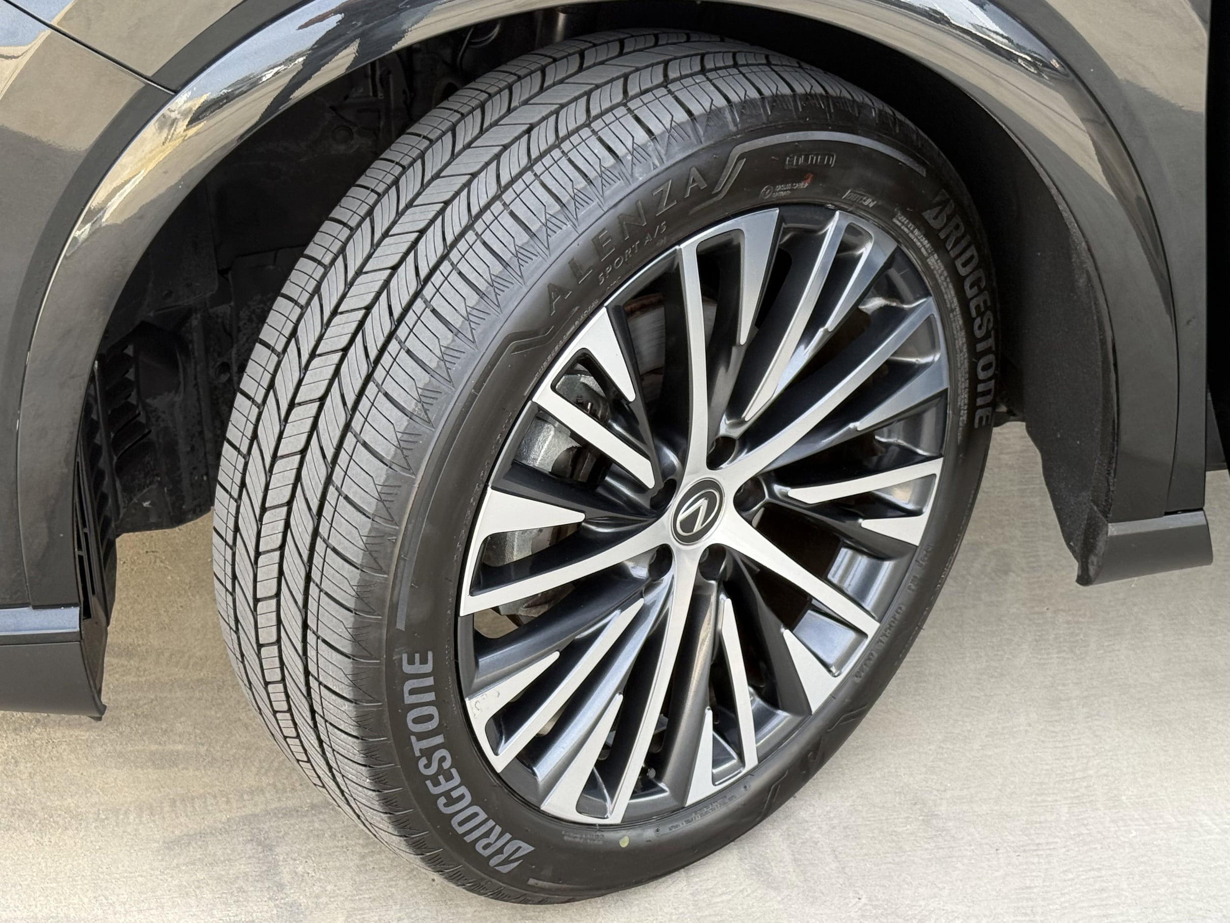 2024 Lexus RX 350 - Photo 15