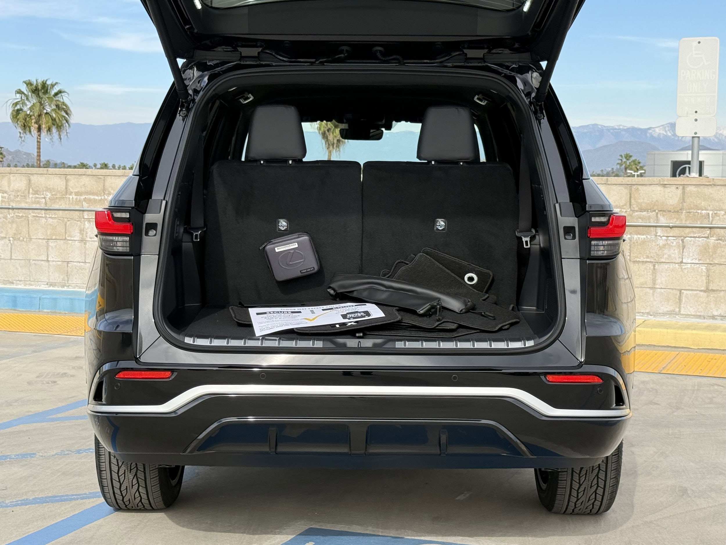 2026 Lexus TX 500h F-Sport Premium - Photo 13