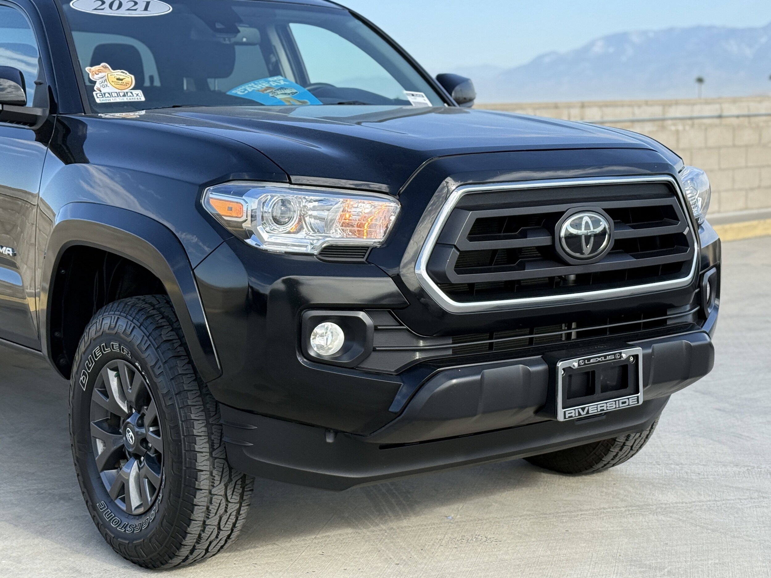 2021 Toyota Tacoma SR5 V6 photo 3