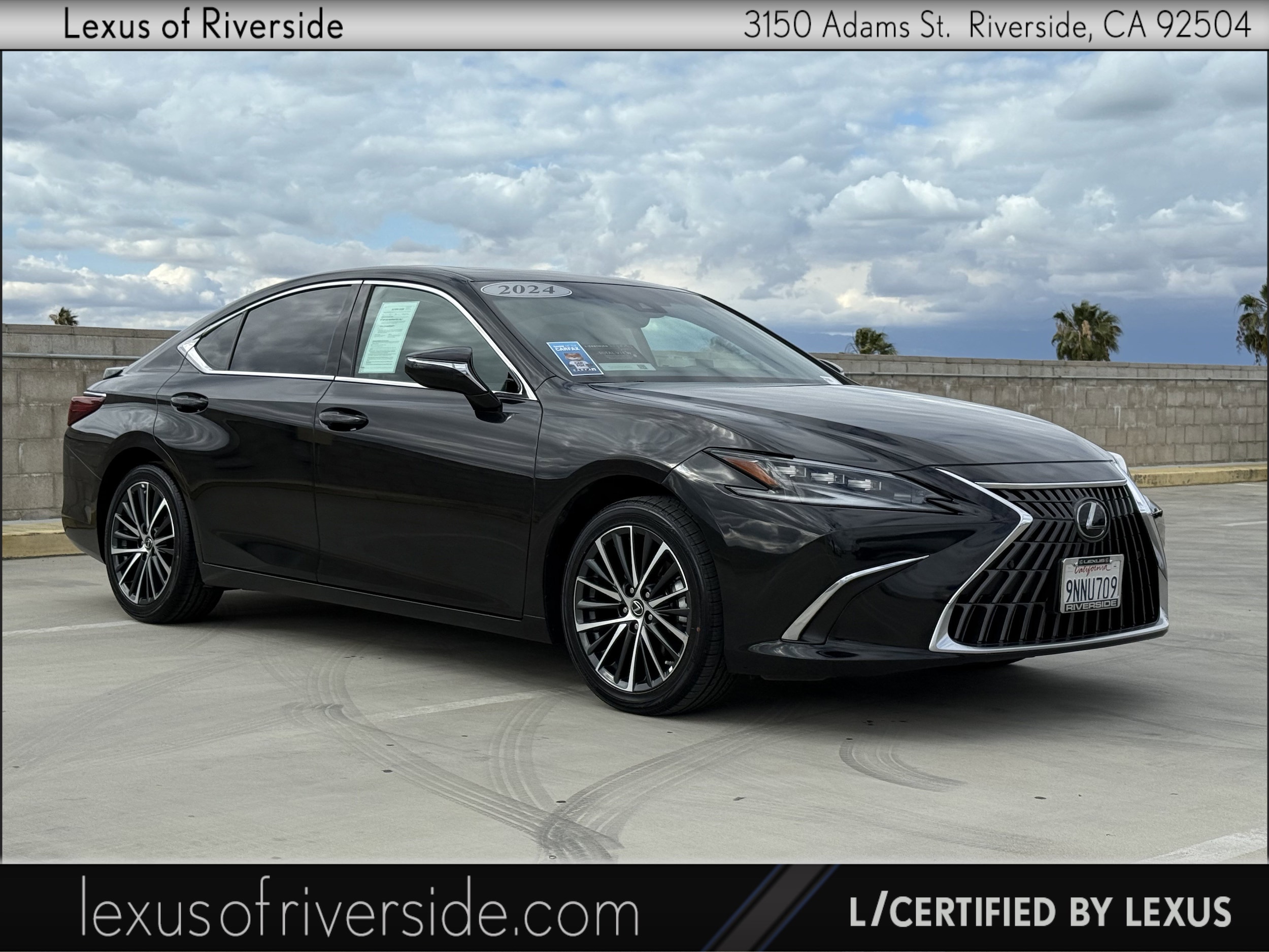 2024 Lexus ES 300h 300h's photo