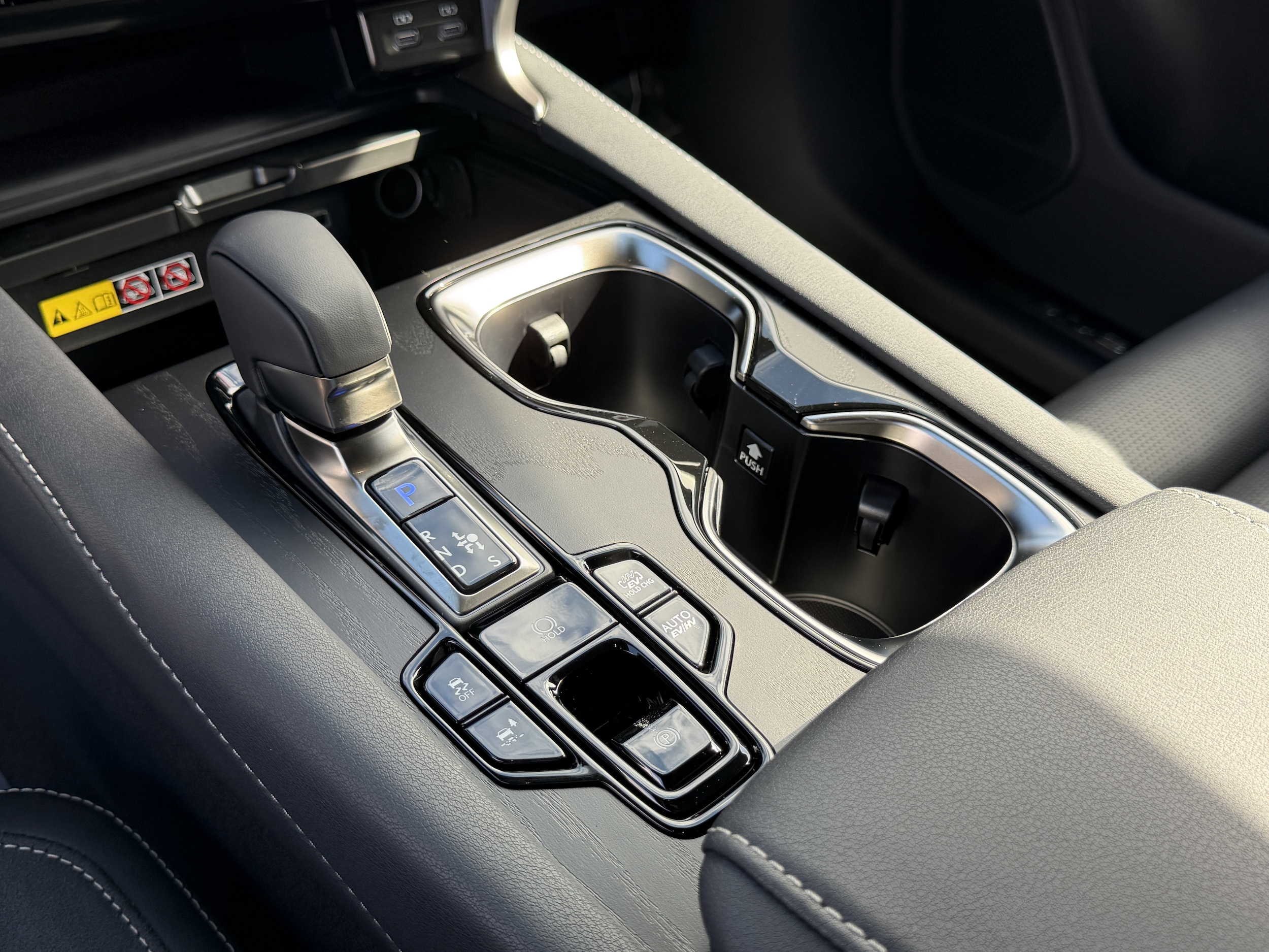 2026 Lexus RX 450h+ Luxury - Photo 22