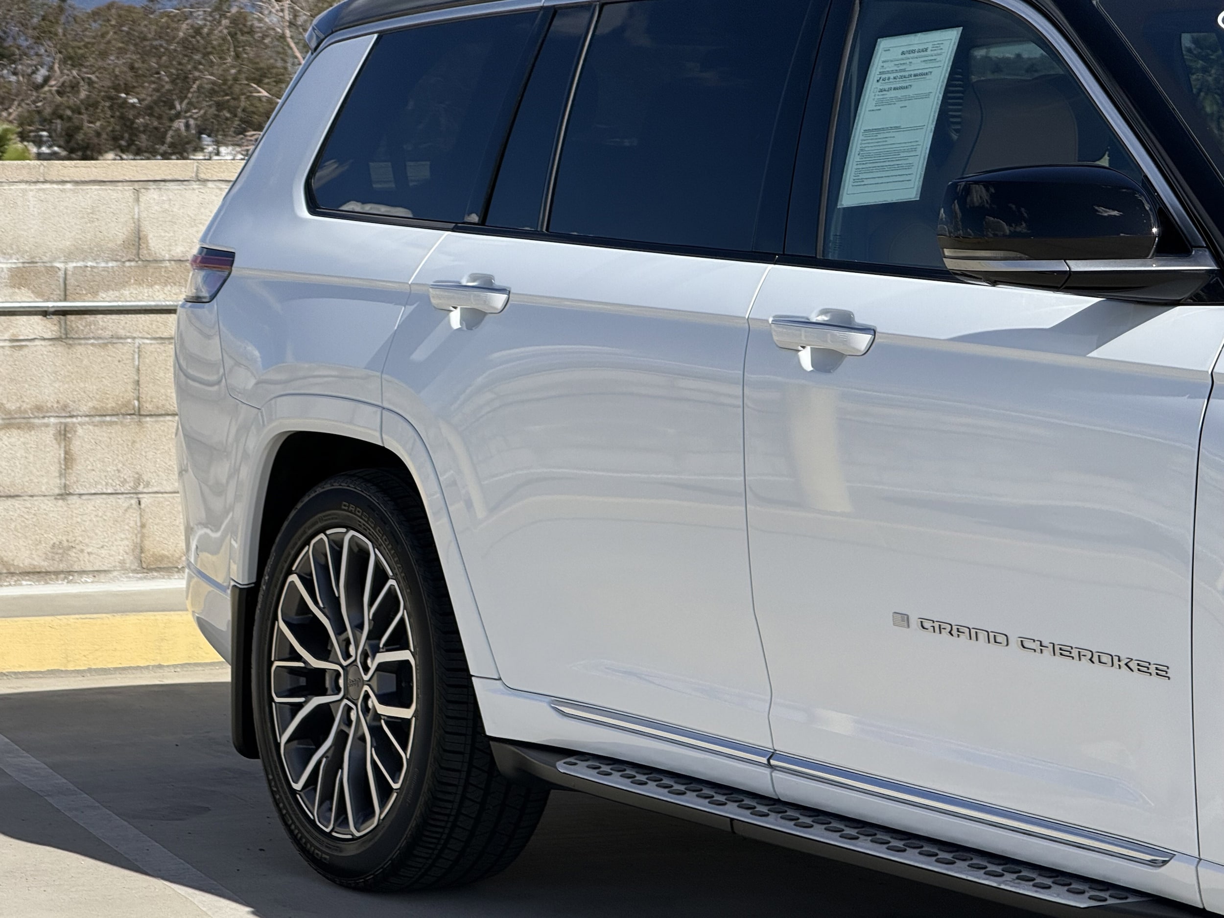 2024 Jeep Grand Cherokee L Summit photo 4