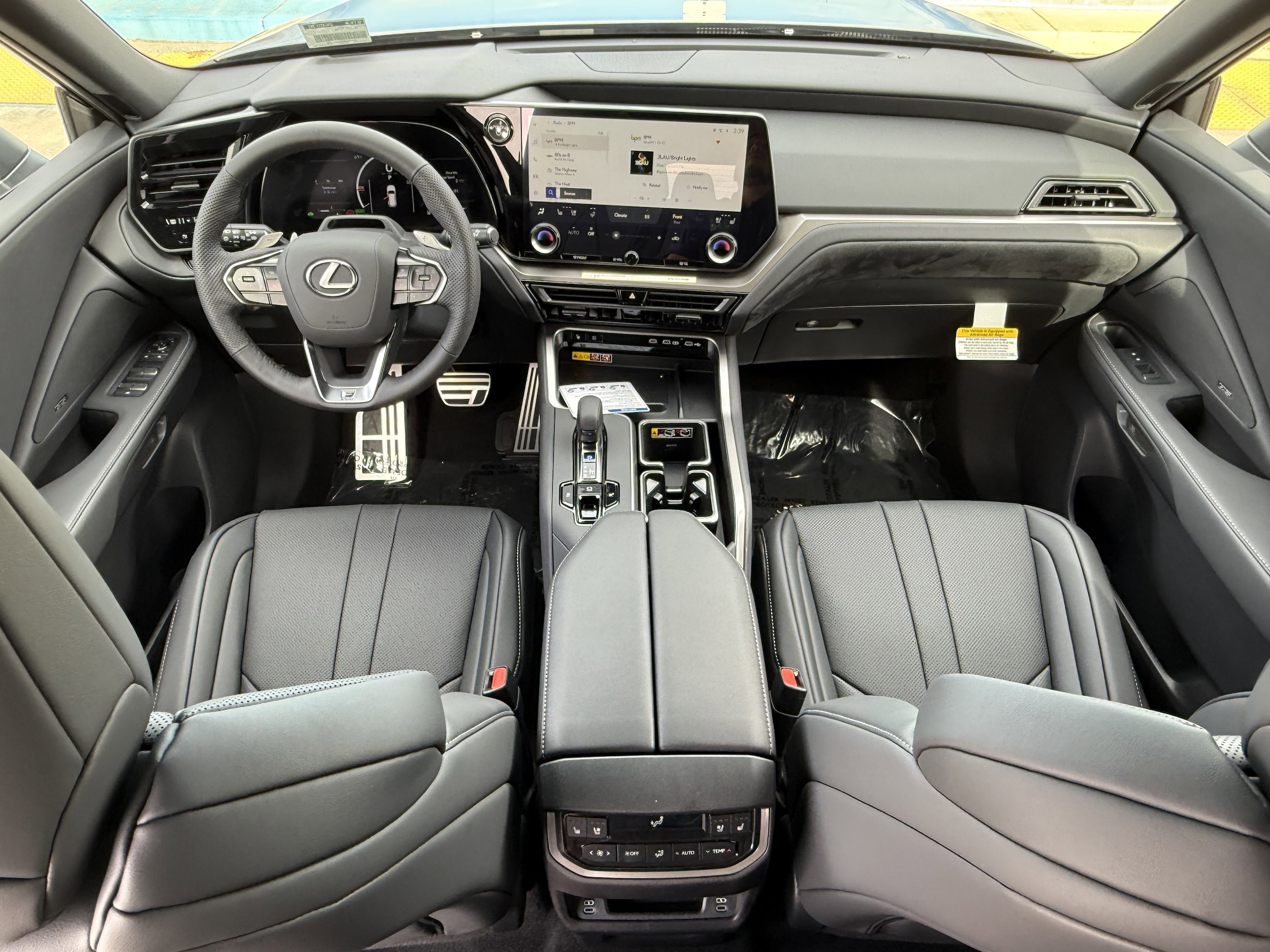 2026 Lexus TX 500h F-Sport Premium - Photo 25