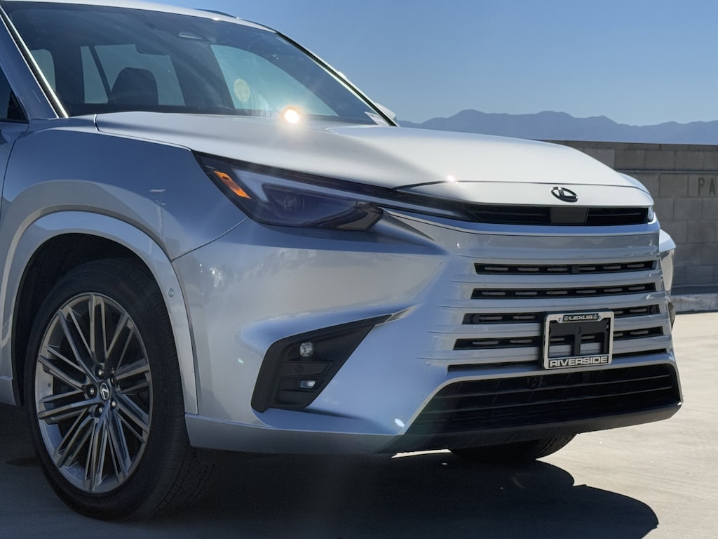 New 2025 Lexus TX 550h Plus LUXURY AWD Sport Utility