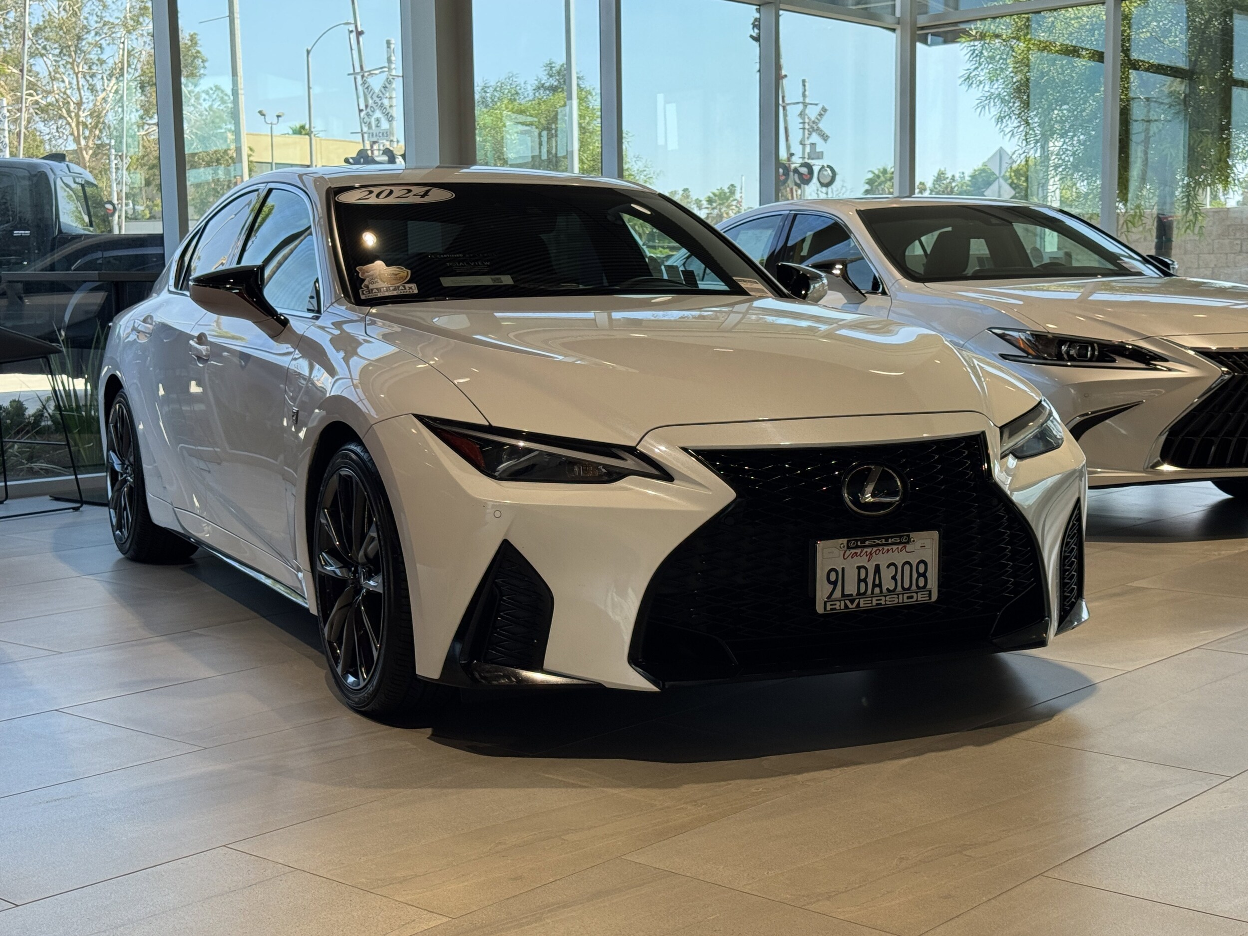 2024 Lexus IS 350 F SPORT photo 2