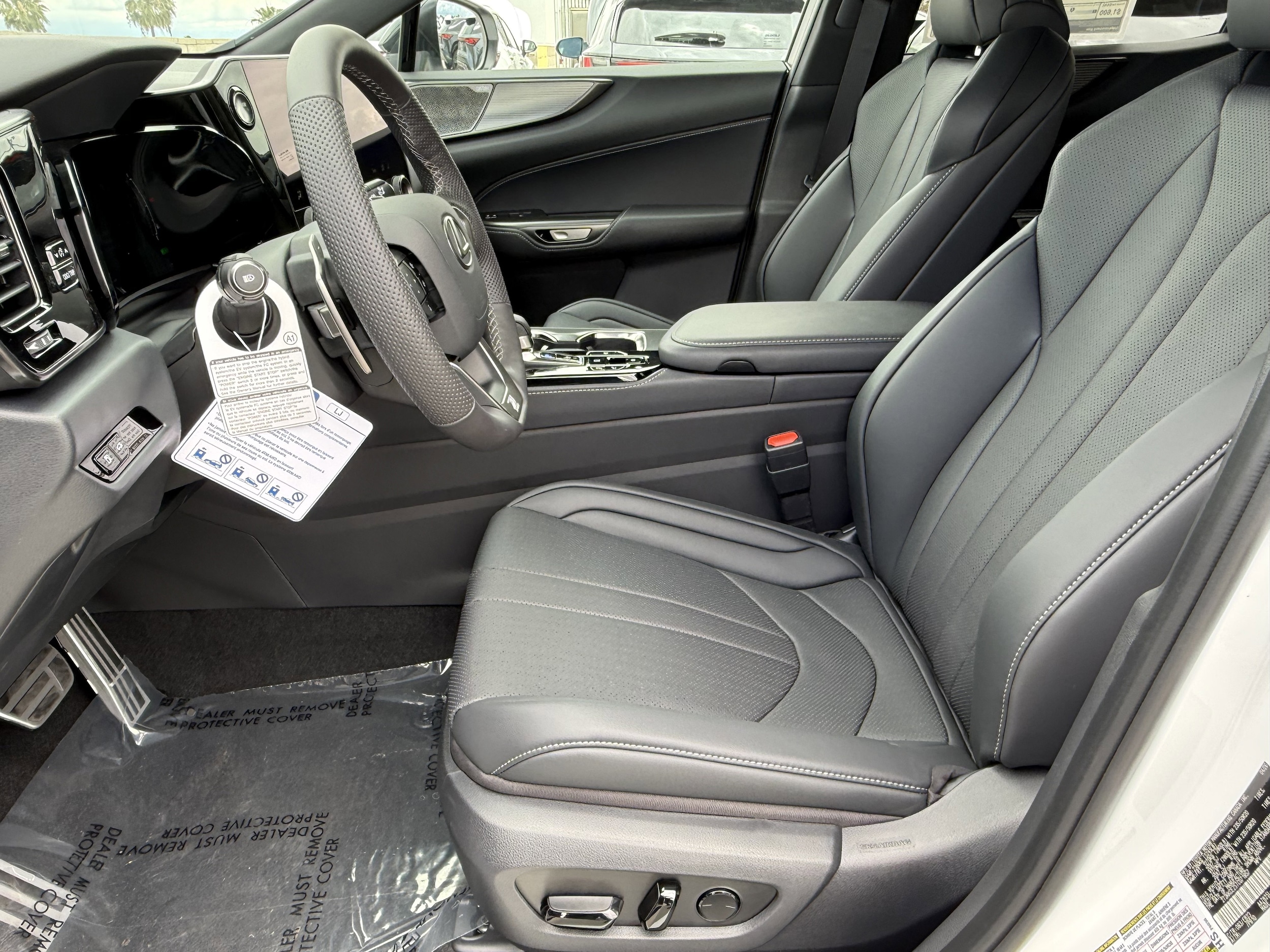 2026 Lexus NX 350h F-Sport - Photo 18