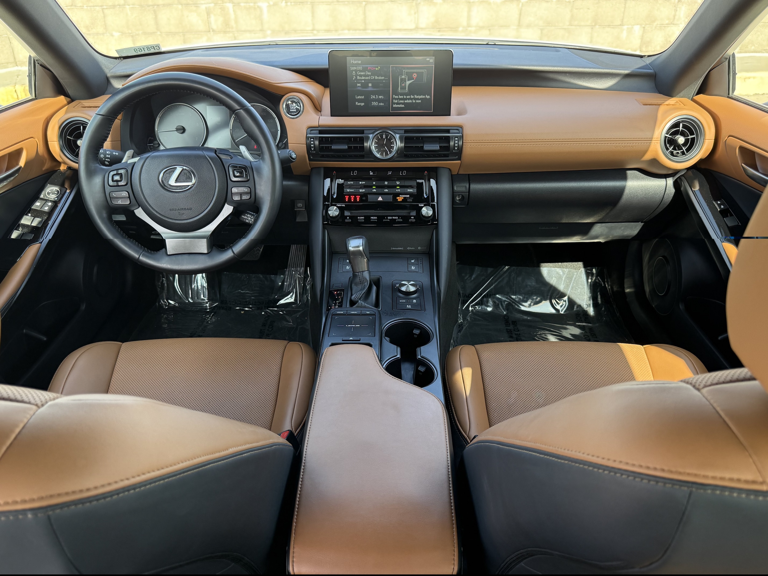 2024 Lexus IS 300 - Photo 29