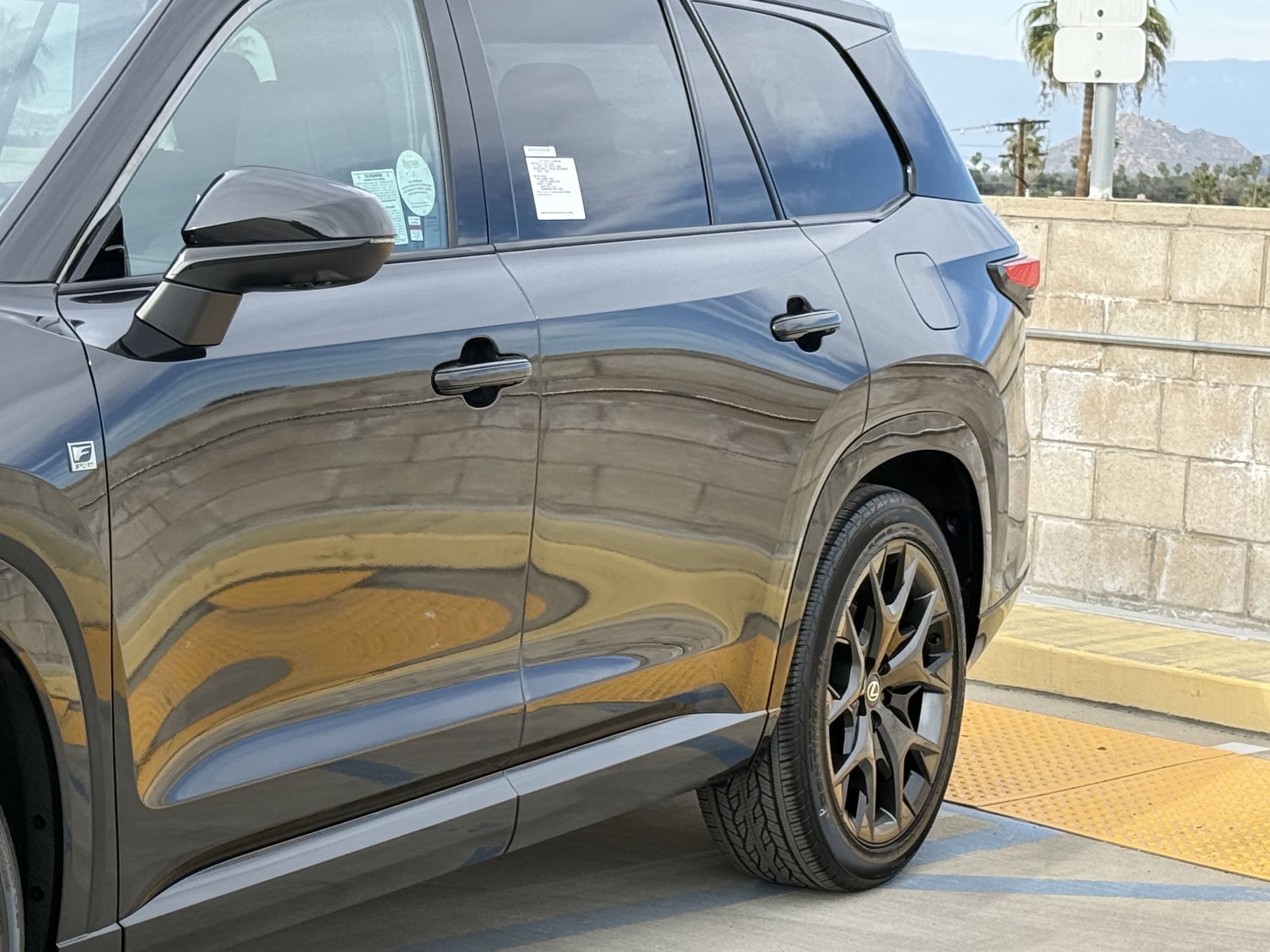 2026 Lexus TX 500h F-Sport Premium - Photo 8