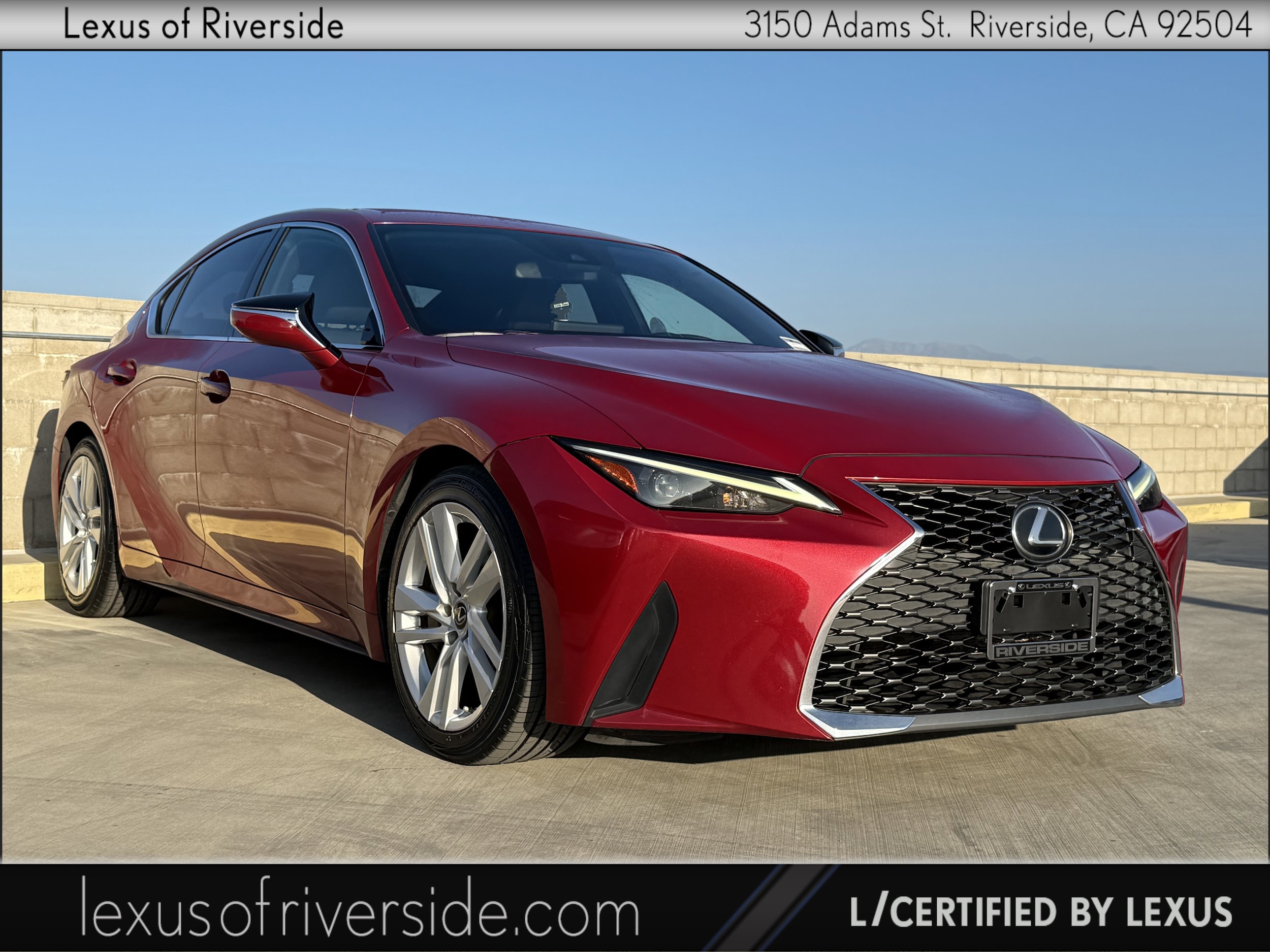 2022 Lexus IS 300's photo