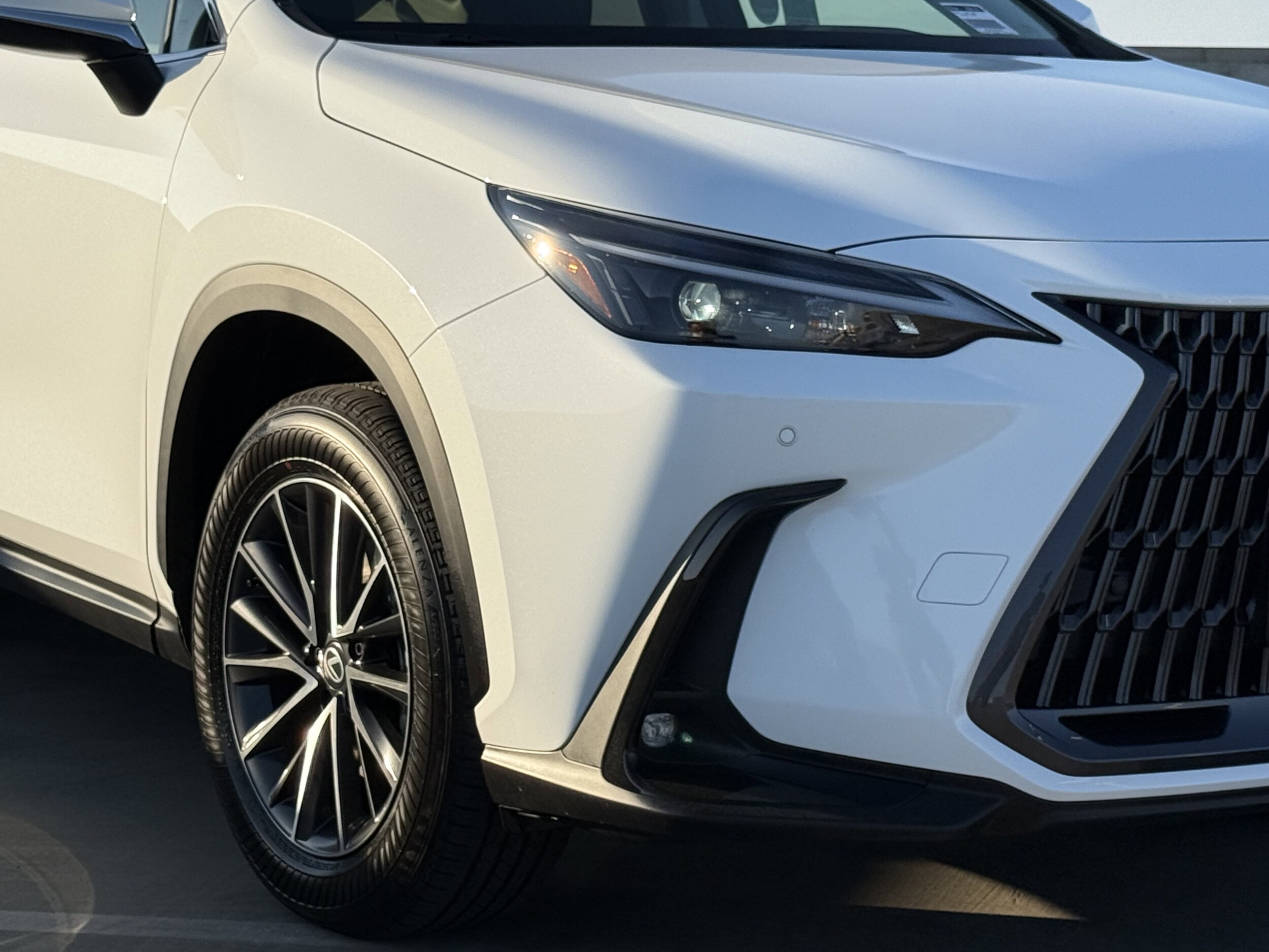 2026 Lexus NX 350 AWD photo 4