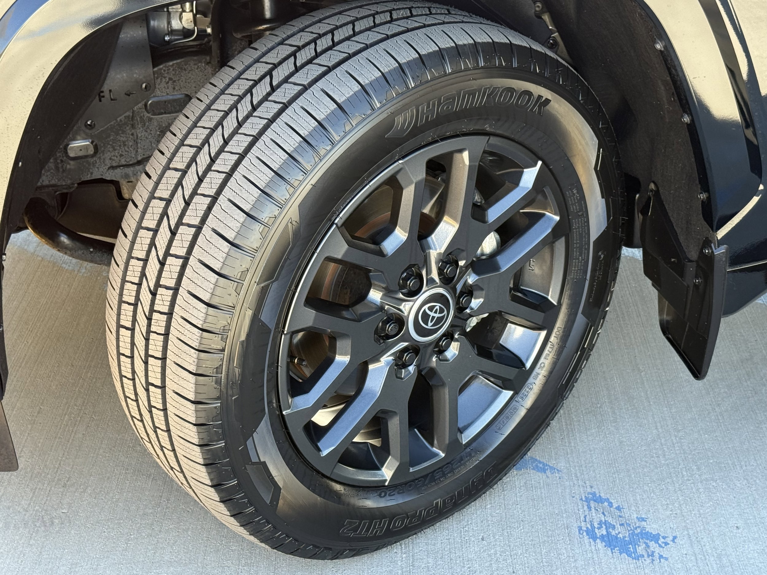 2024 Toyota Sequoia Platinum - Photo 15