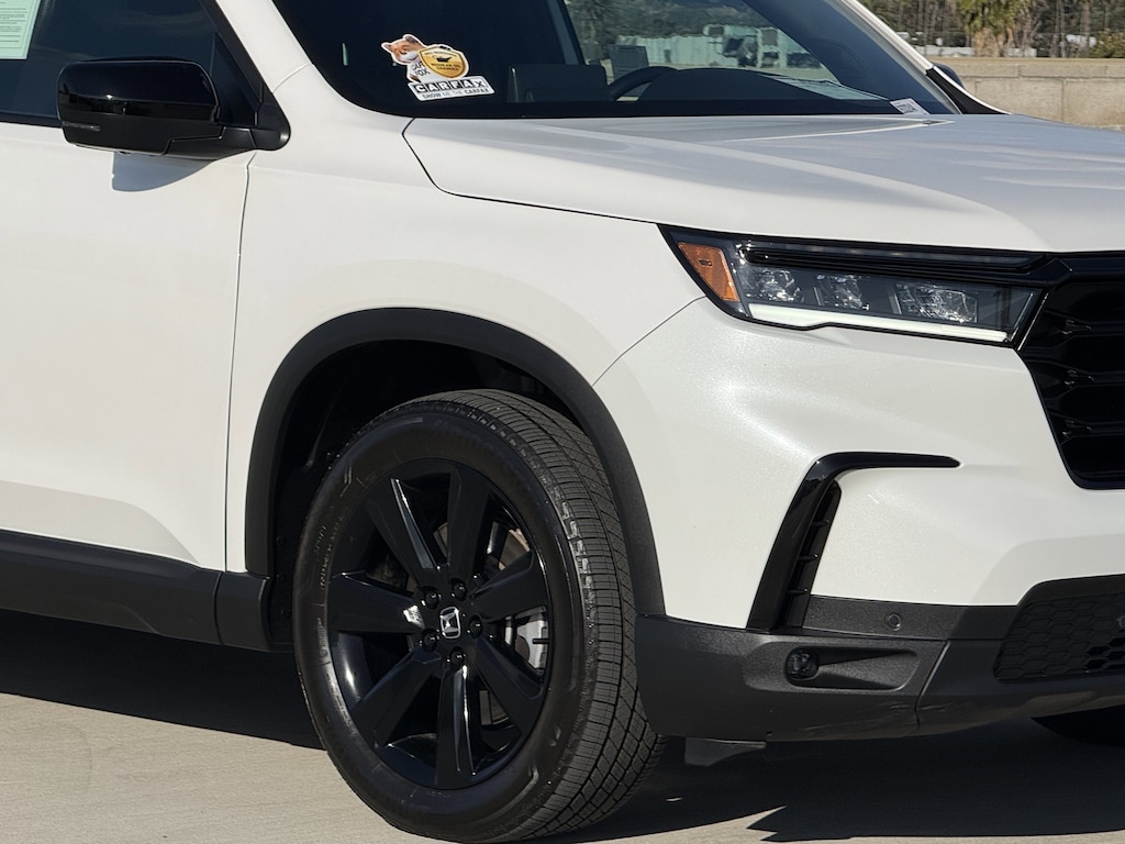 Used 2025 Honda Pilot Black Edition SUV