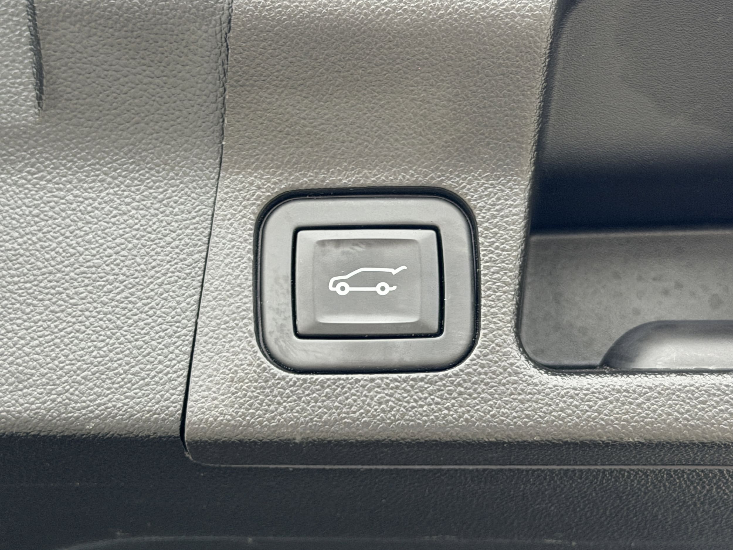2023 GMC Acadia Denali - Photo 13