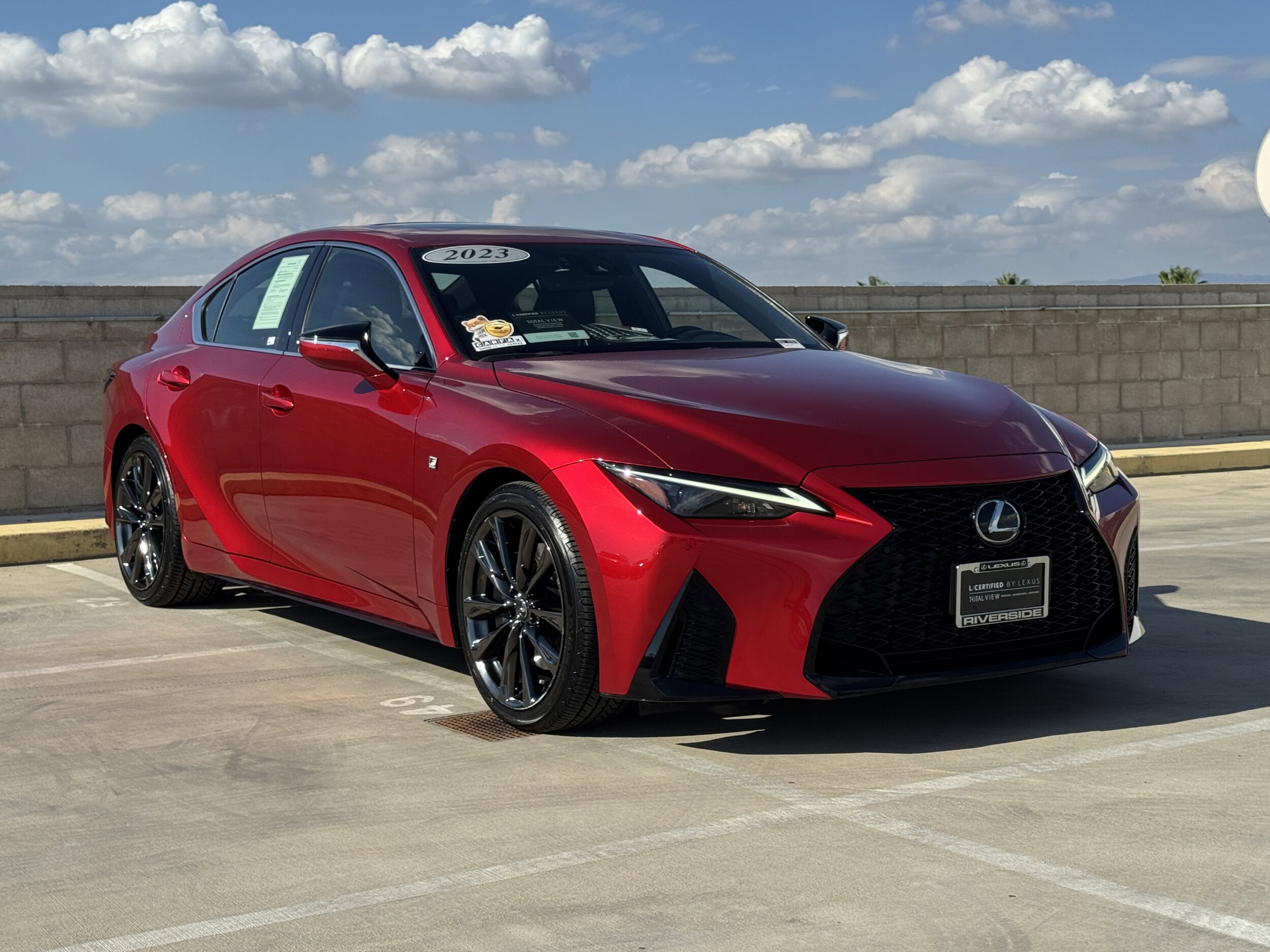 2023 Lexus IS 350 F SPORT photo 2