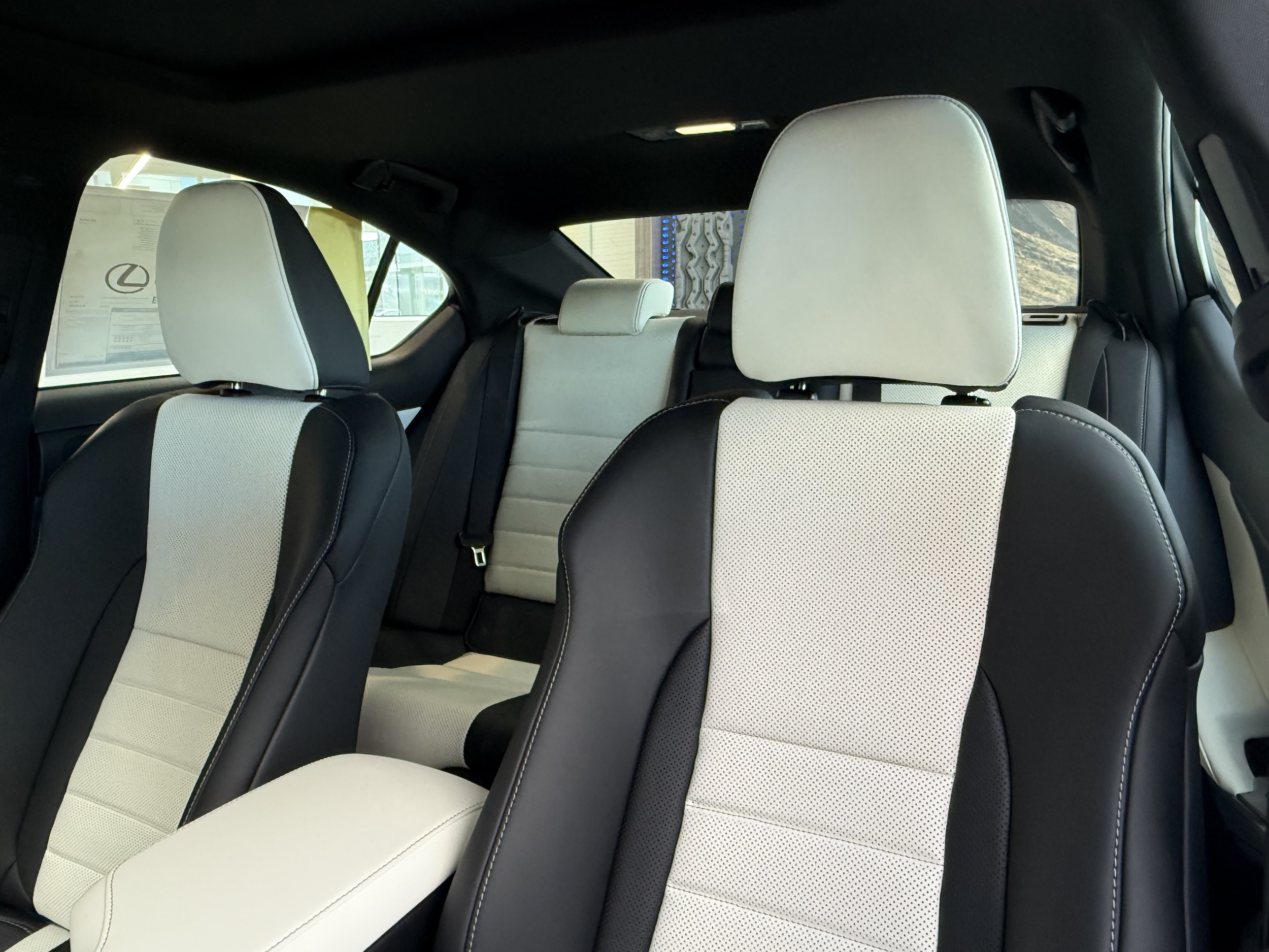 2026 Lexus IS 350 F SPORT - Photo 18