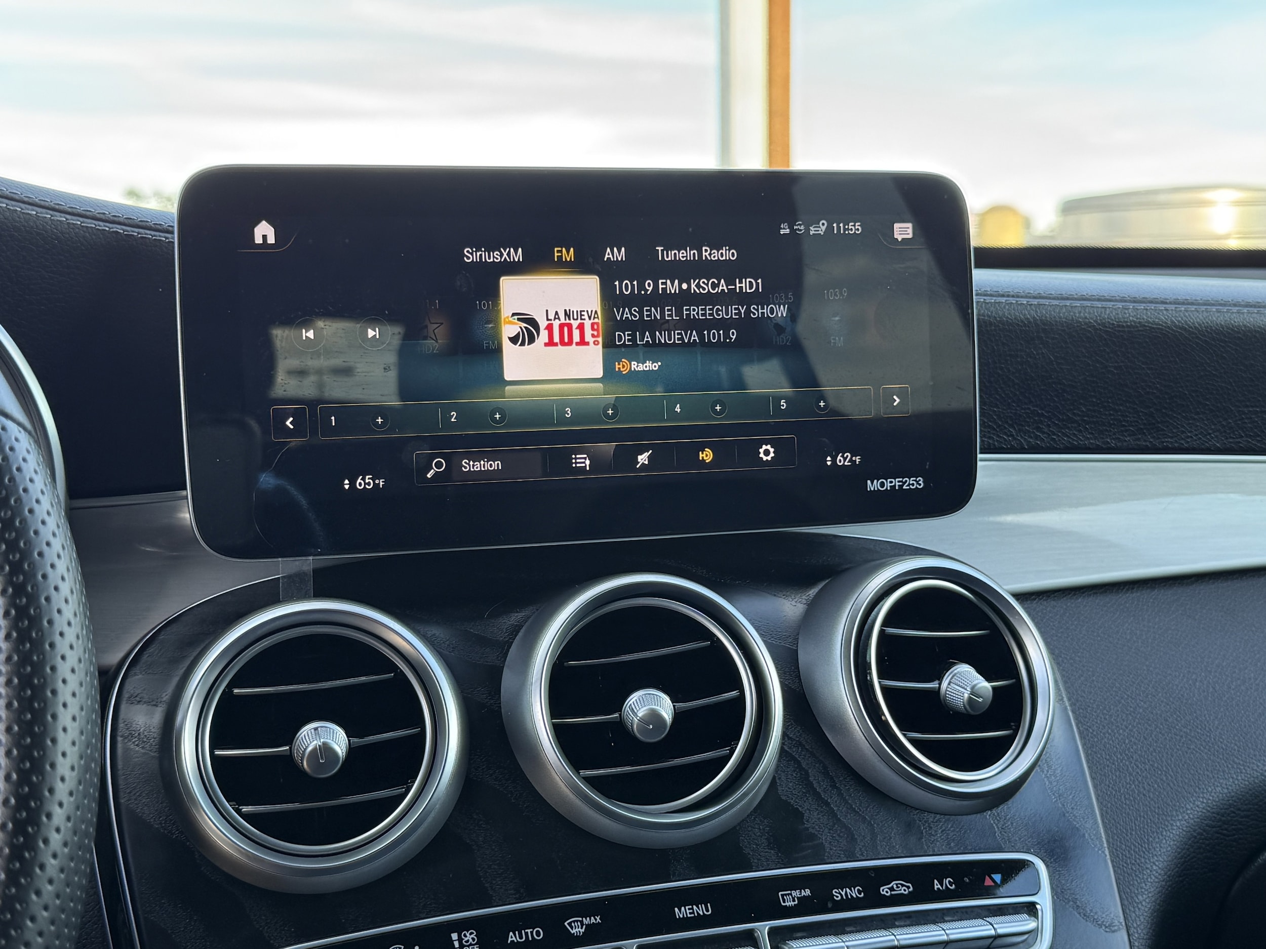2022 Mercedes-Benz GLC Coupe GLC300 - Photo 23