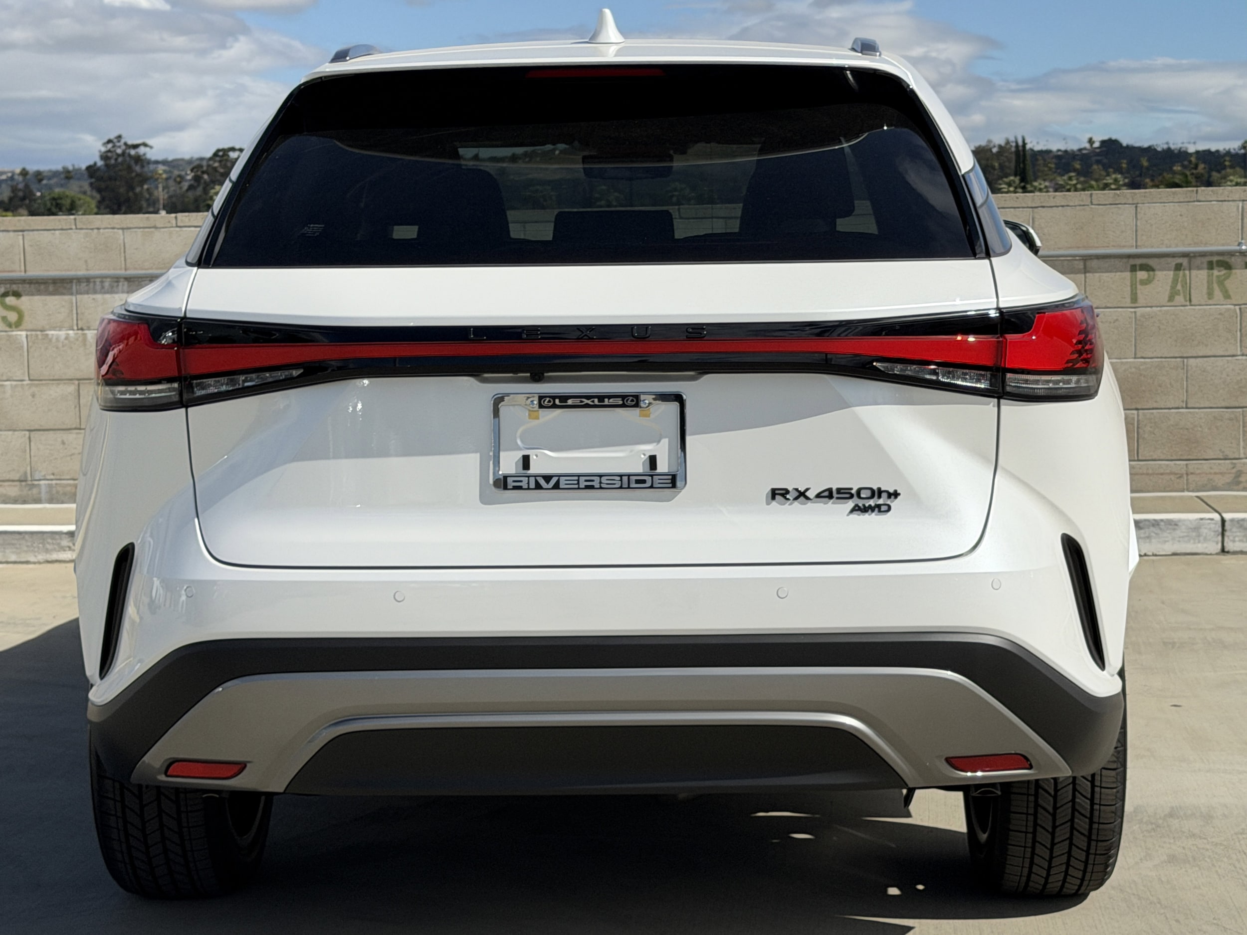 2026 Lexus RX 450h+ Luxury - Photo 9