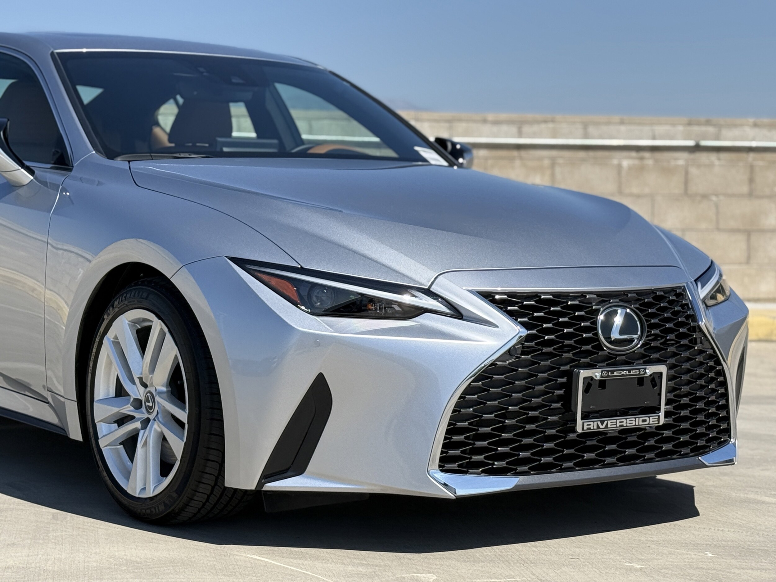 2025 Lexus IS 300 photo 3