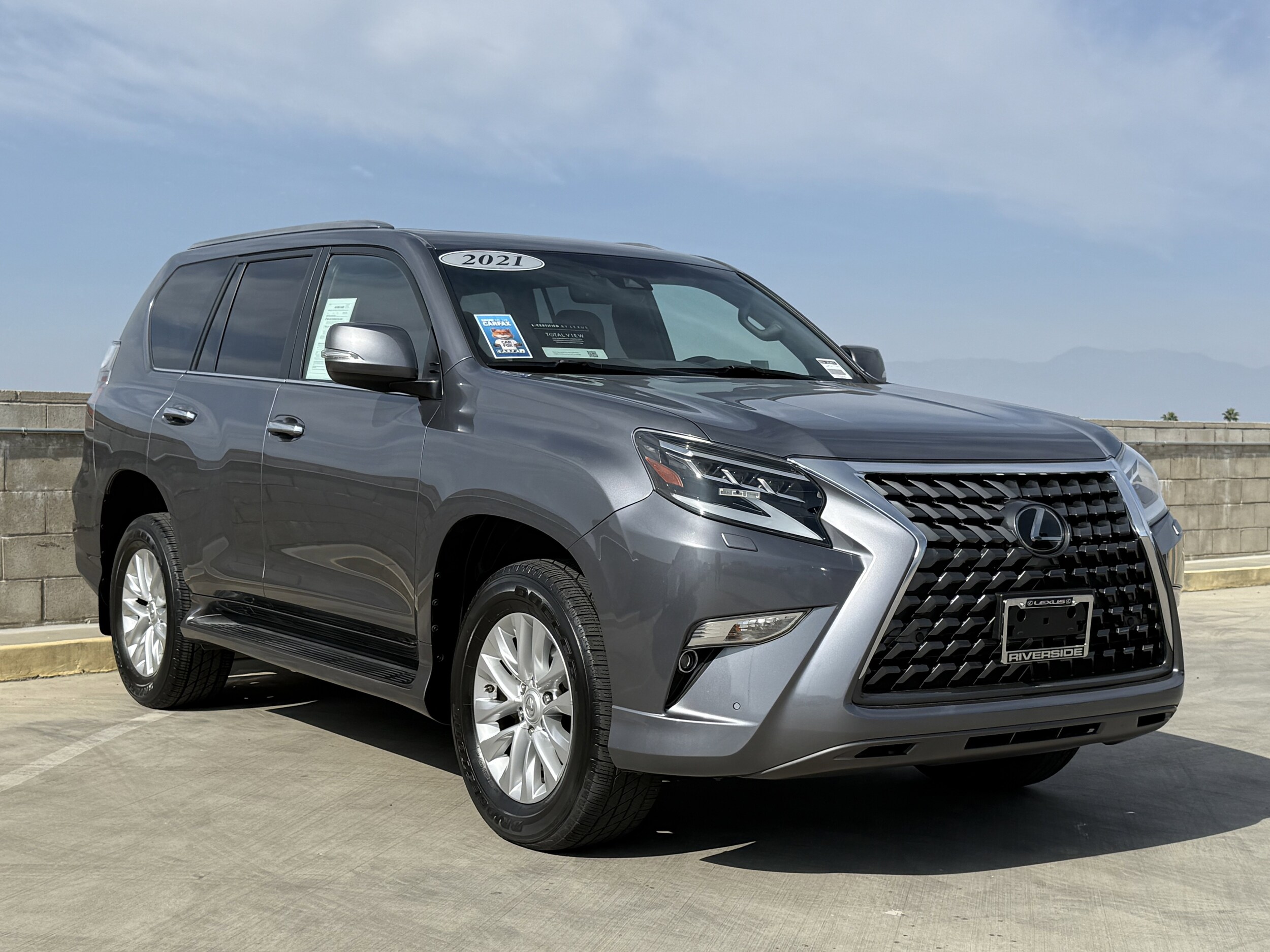 2021 Lexus GX 460 Premium photo 2
