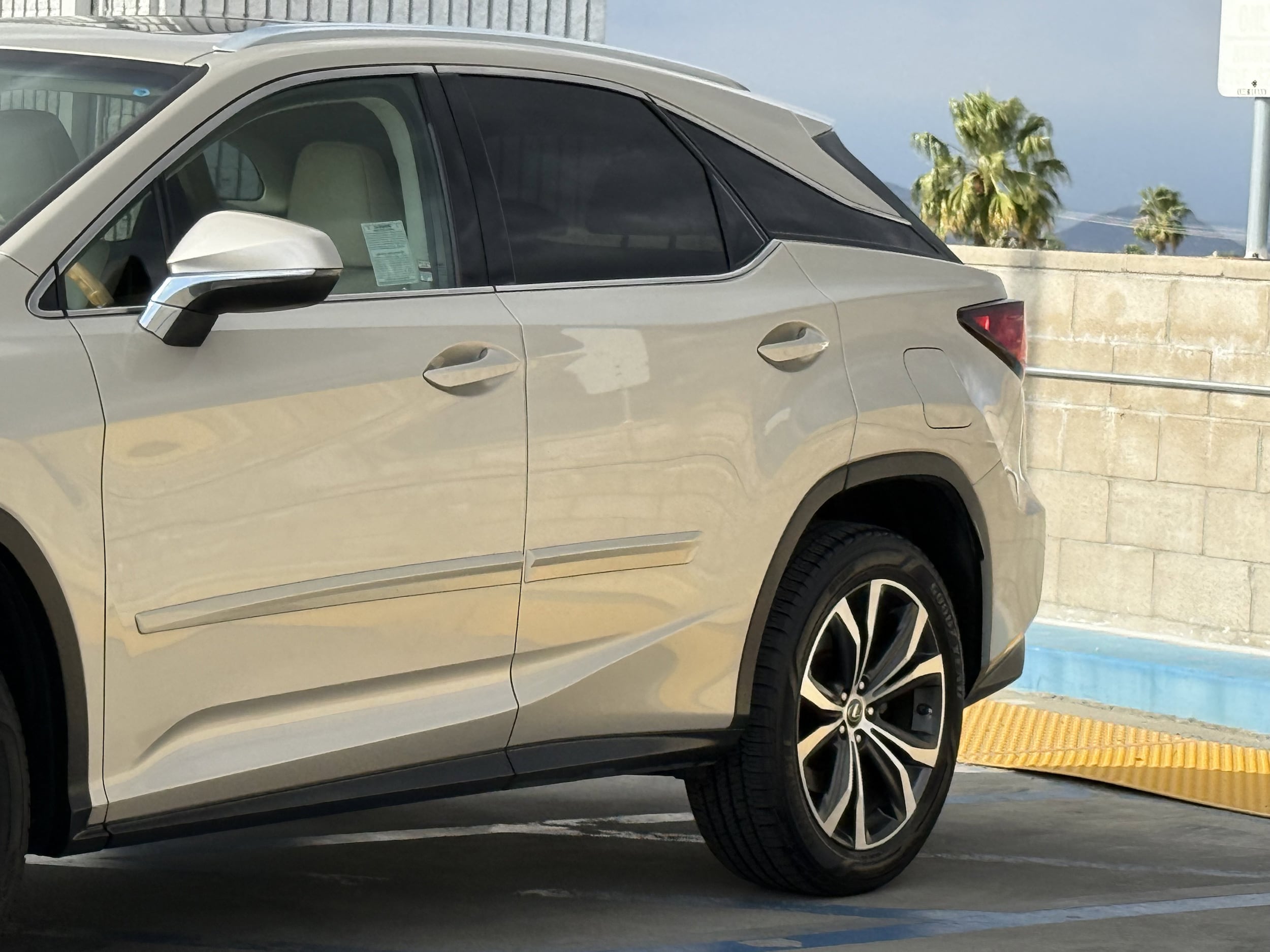 2018 LEXUS RX 350 photo 3