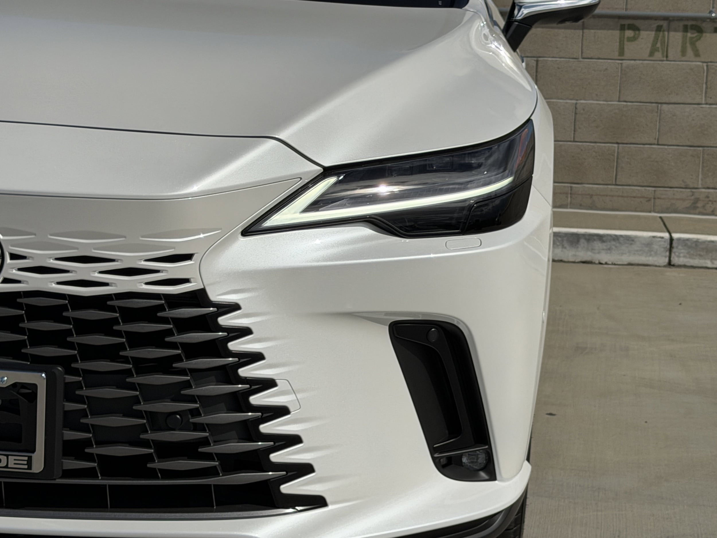 2026 Lexus RX 450h+ Luxury - Photo 7