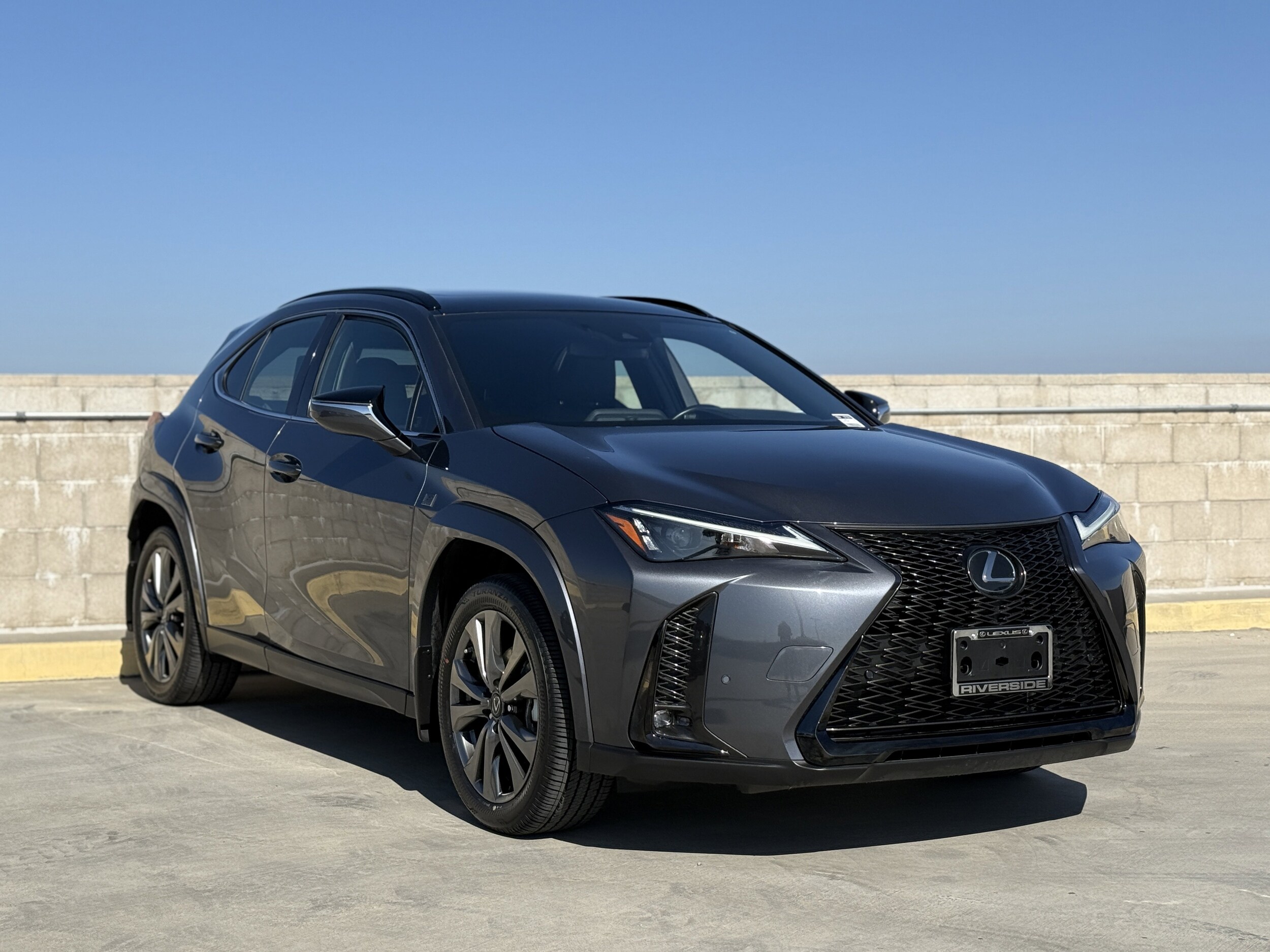 2024 Lexus UX 250h F SPORT Design photo 2