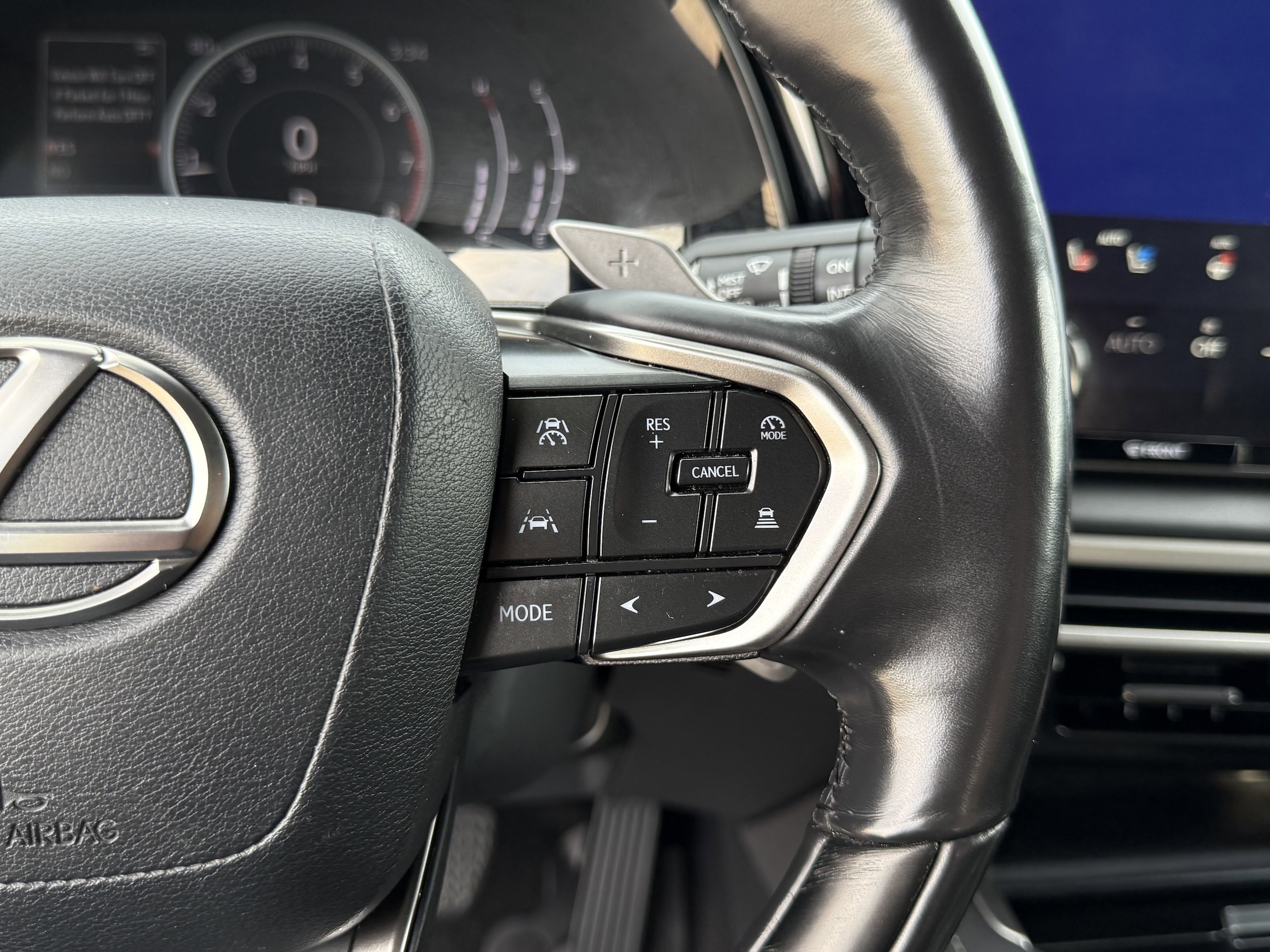 2024 Lexus RX 350 - Photo 23