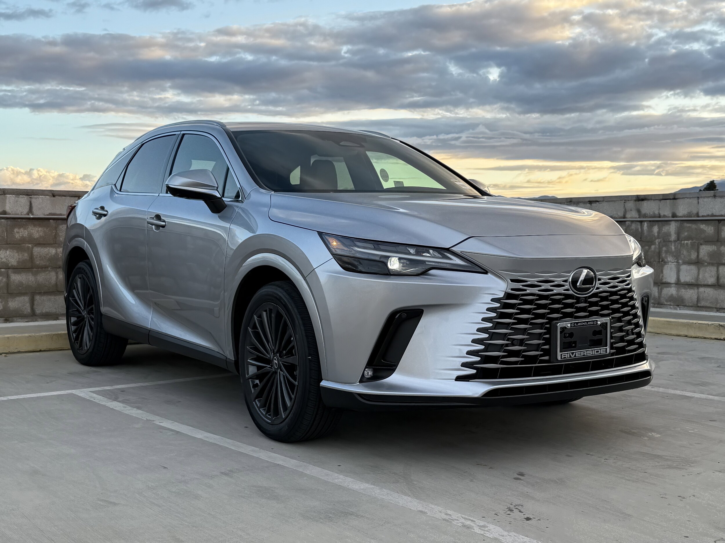 2026 Lexus RX 350 Premium photo 2