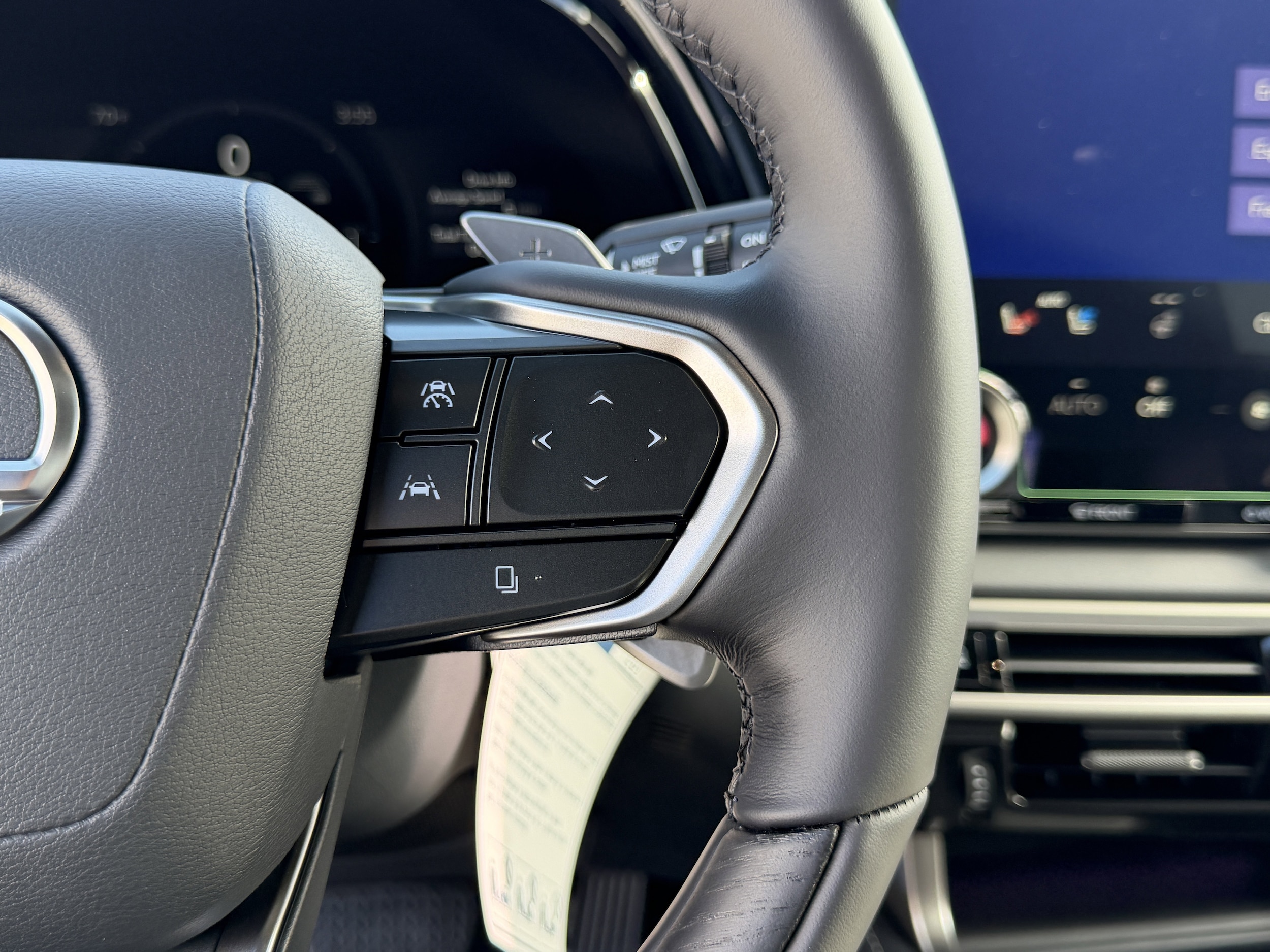 2026 Lexus RX 450h+ Luxury - Photo 21