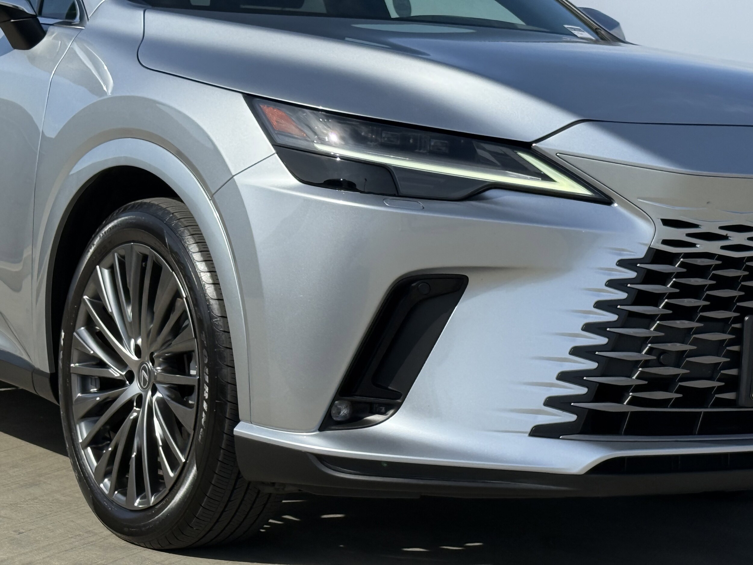 2023 Lexus RX 350 Luxury photo 4