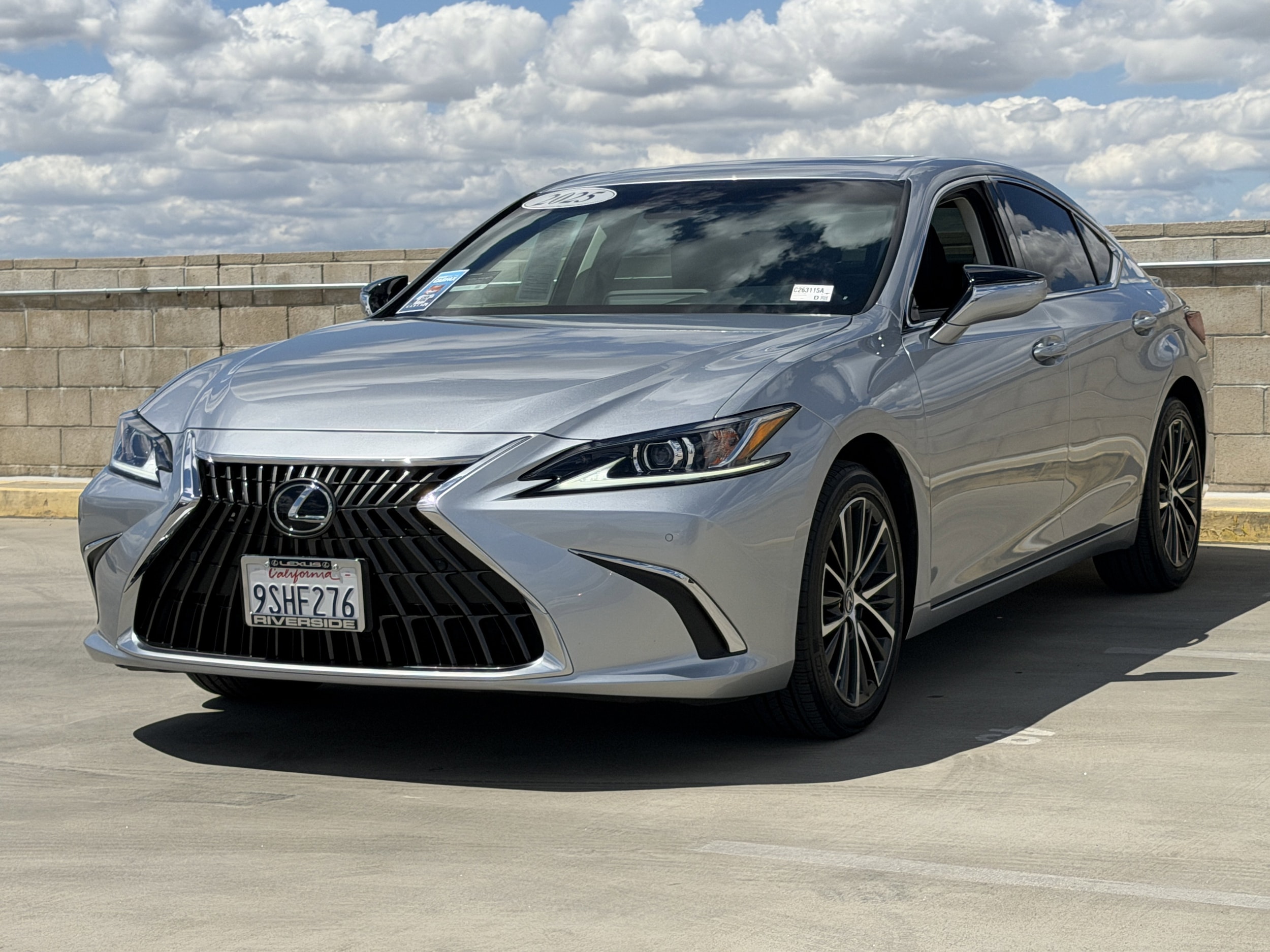 2025 LEXUS ES 300h Base photo 5