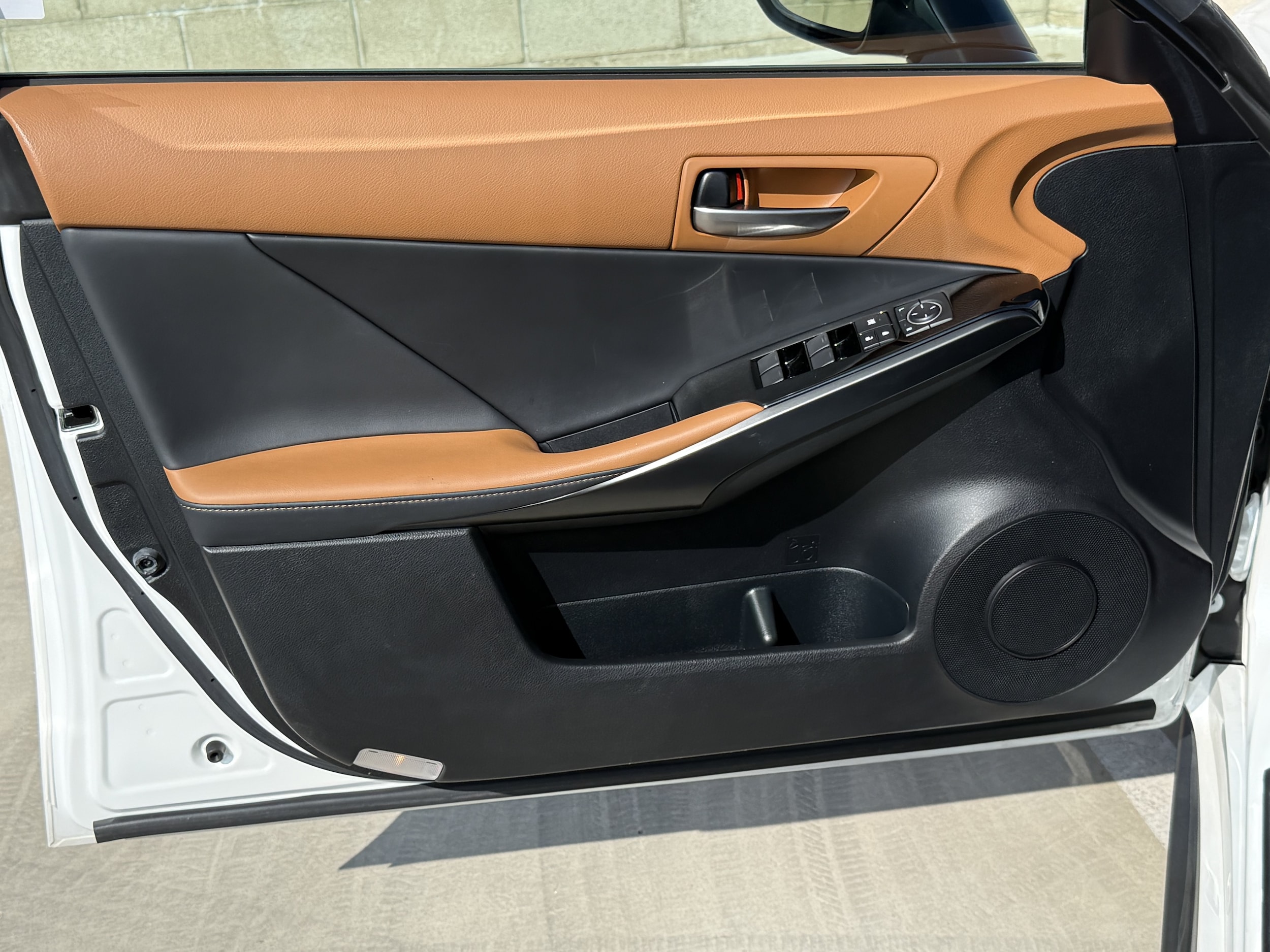 2024 Lexus IS 300 - Photo 17