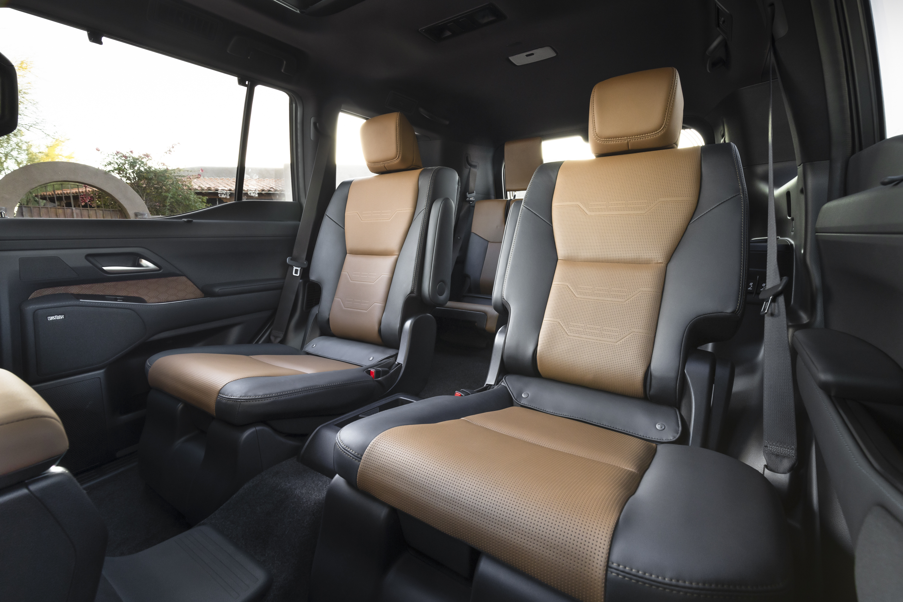 2027 Lexus GX 550 interior comfort and cargo