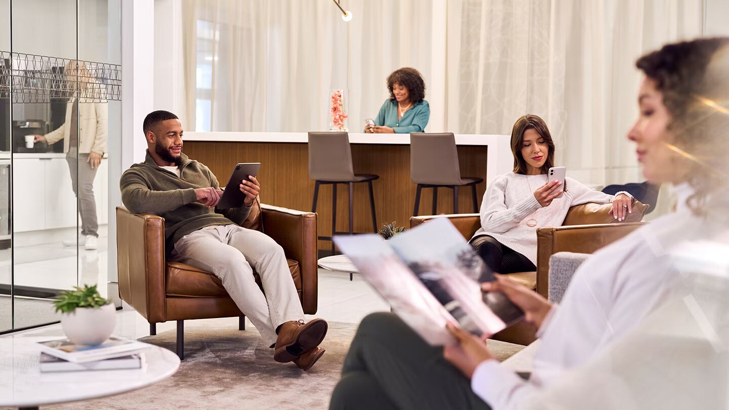 Lexus service lounge