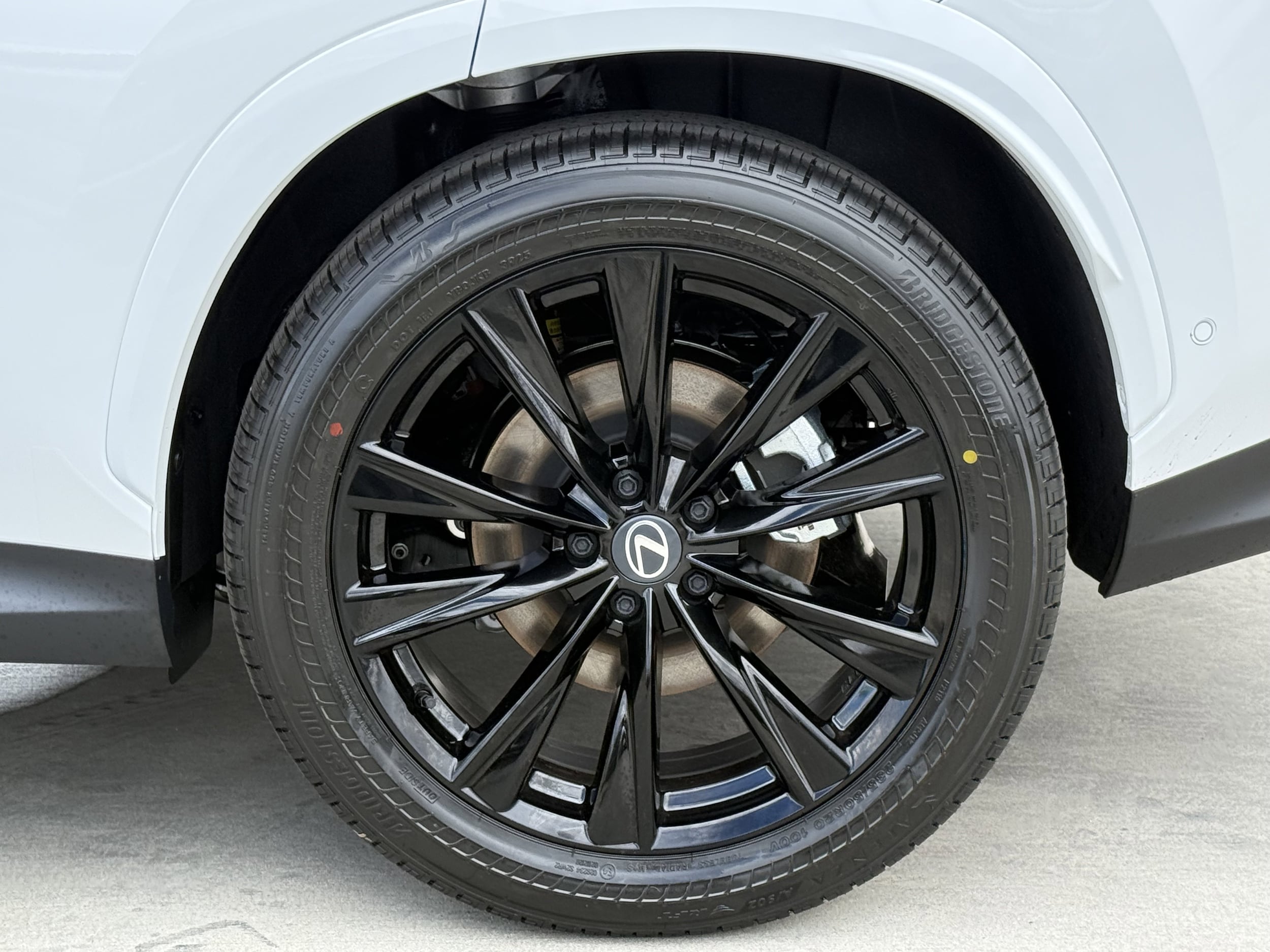 2026 Lexus NX 350h F-Sport - Photo 15