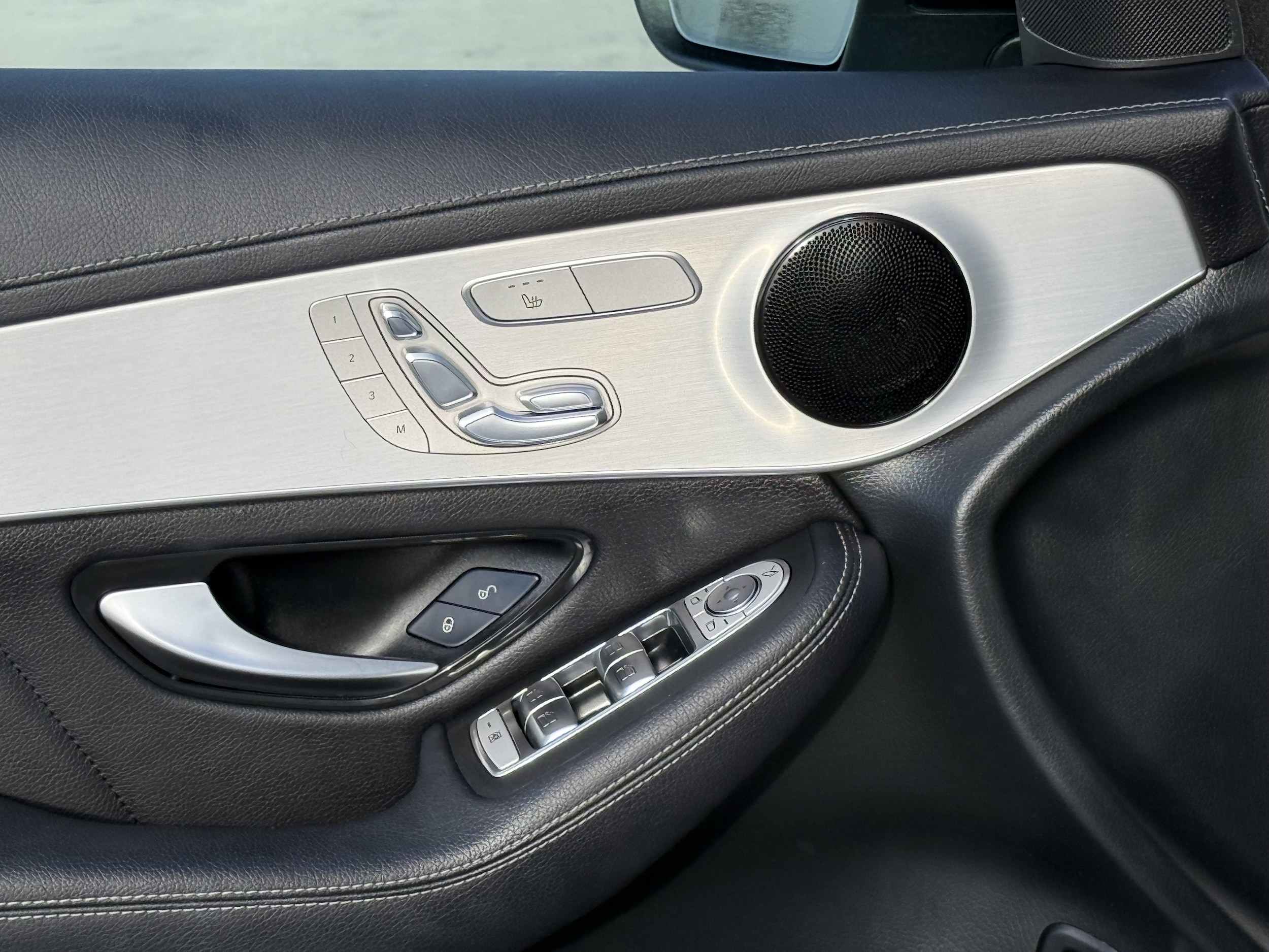2022 Mercedes-Benz GLC Coupe GLC300 - Photo 18