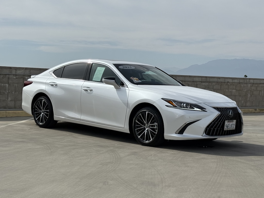 Certified 2025 Lexus ES 300h Base Sedan