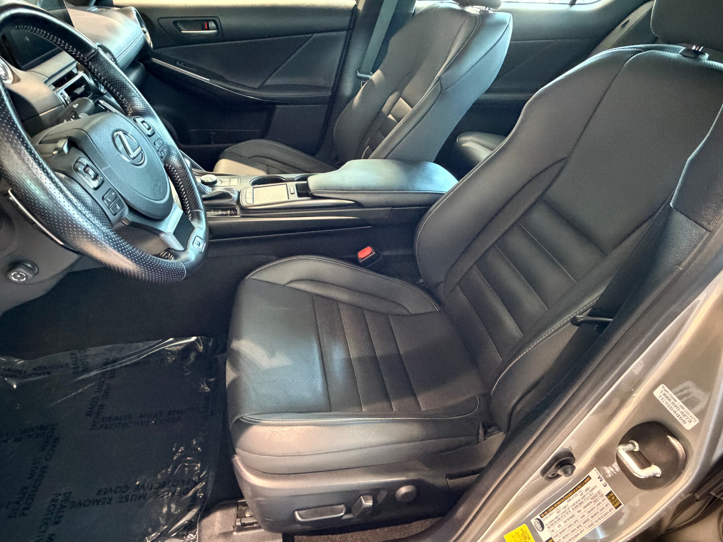 2023 Lexus IS 500 F SPORT PERFORMANCE - Photo 13