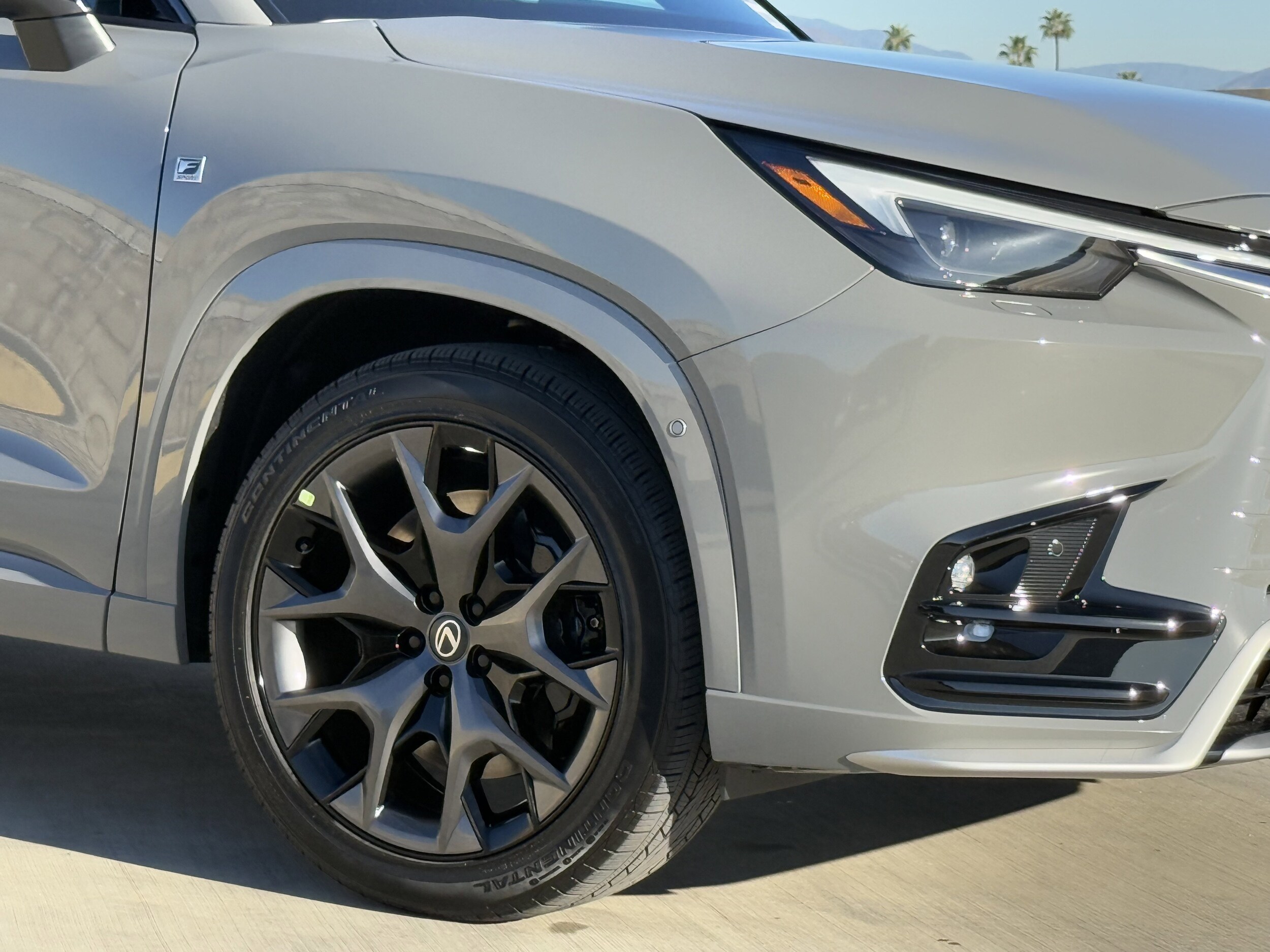 2026 Lexus TX 500h F SPORT Performance Premium photo 4