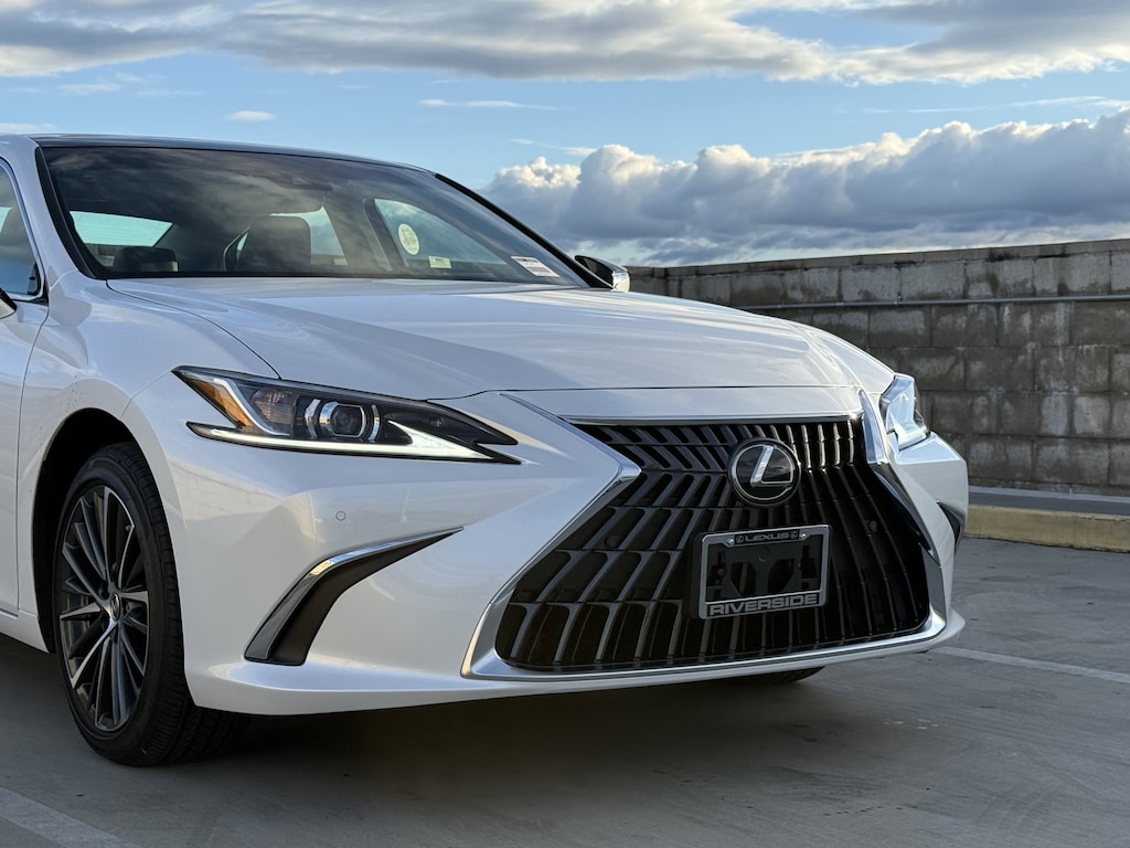 New 2025 Lexus ES ES 350 SEDAN
