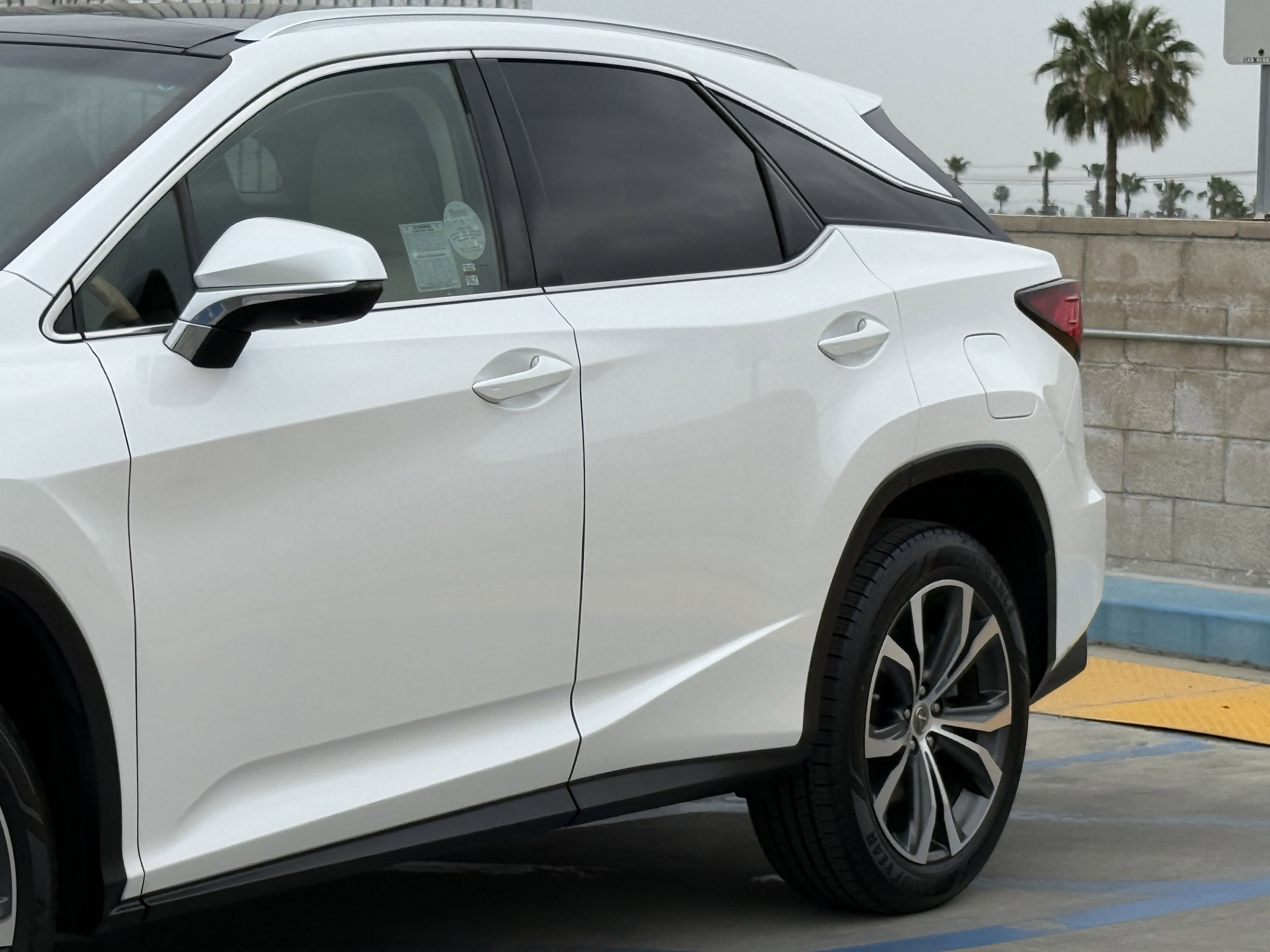 2017 LEXUS RX 350 photo 3