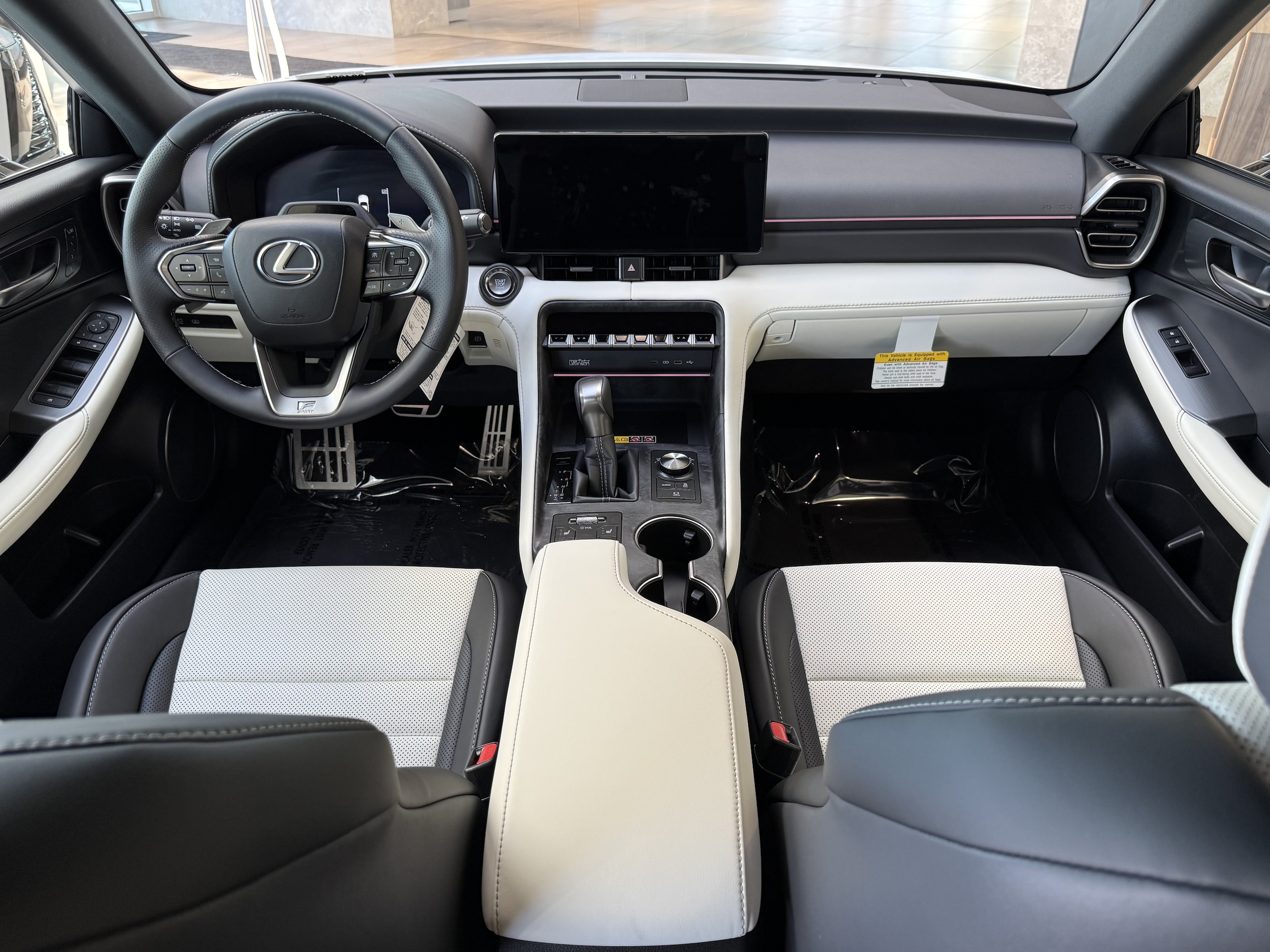 2026 Lexus IS 350 F SPORT - Photo 25