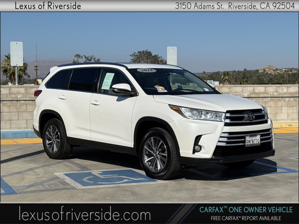 Used 2019 Toyota Highlander XLE V6 SUV