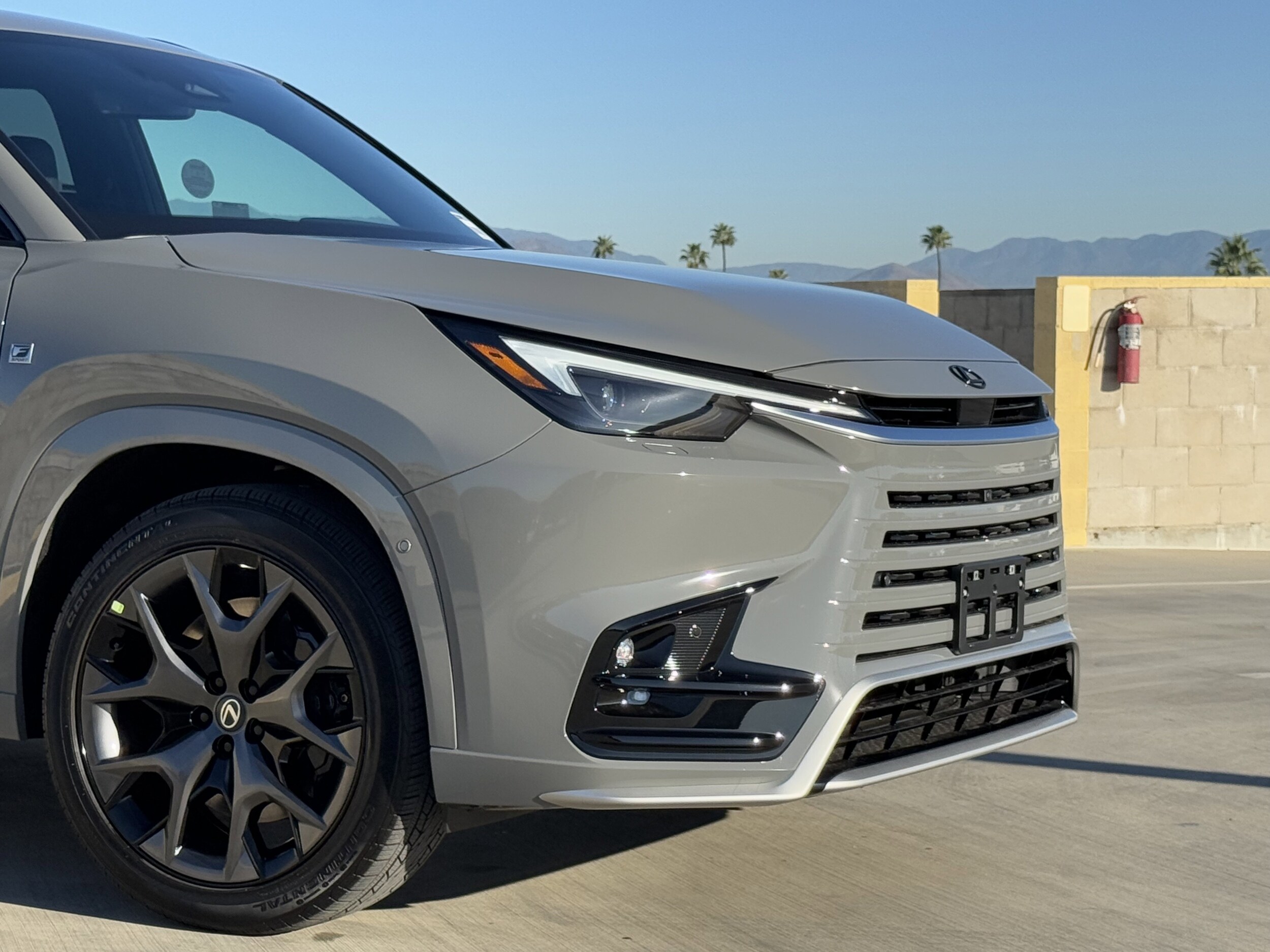 2026 Lexus TX 500h F SPORT Performance Premium photo 3