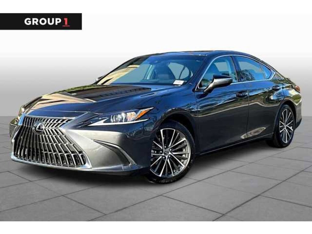New 2025 Lexus ES 300h SEDAN