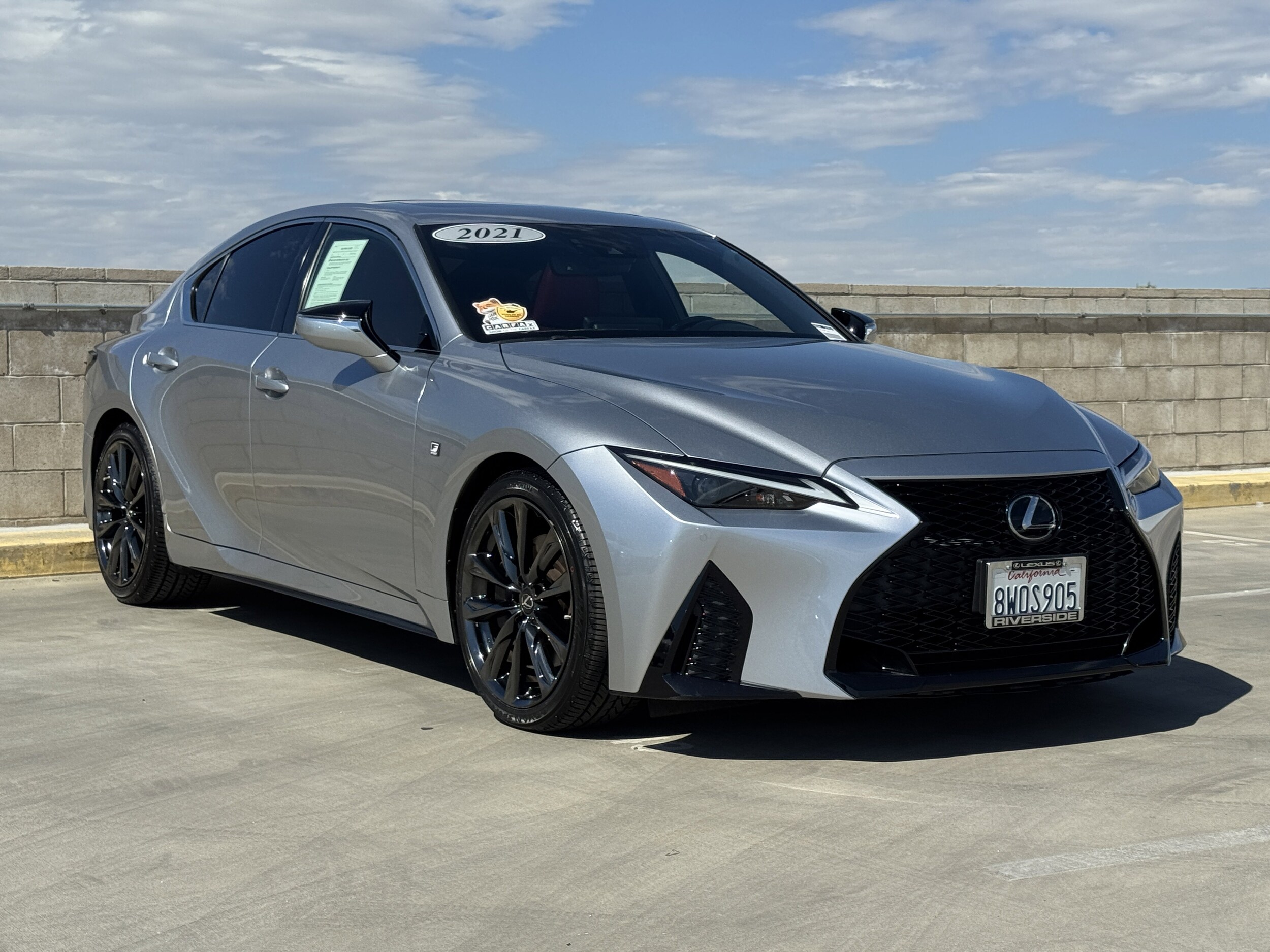 2021 Lexus IS 350 F SPORT photo 2