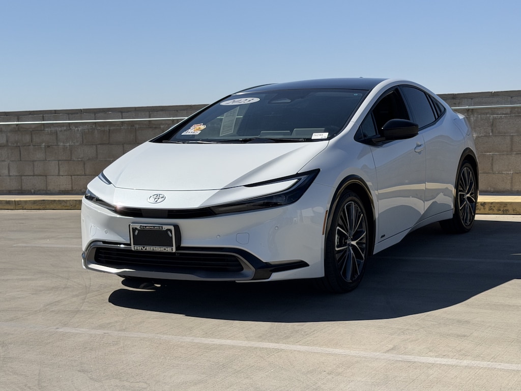 Used 2023 Toyota Prius XLE Hatchback