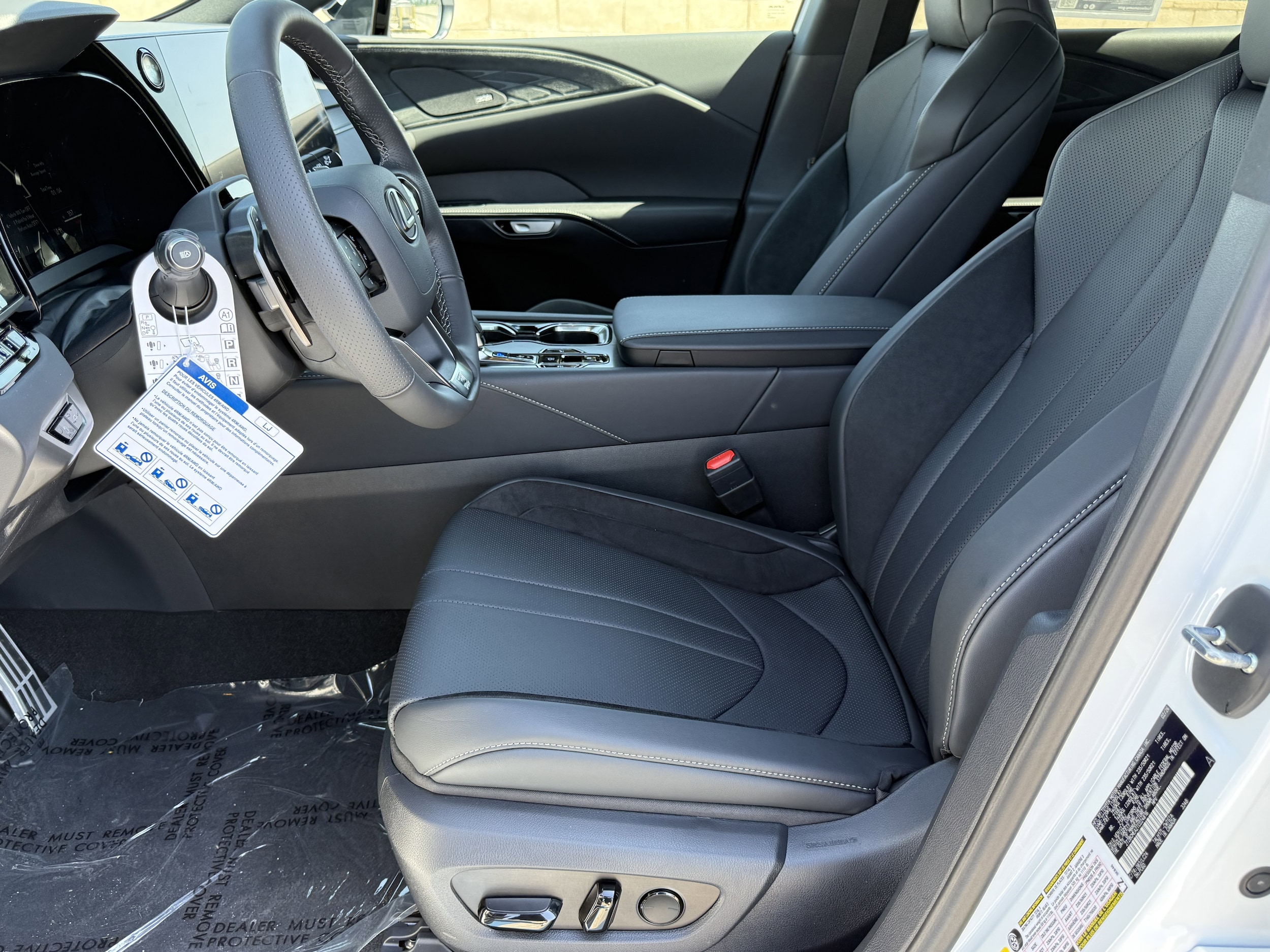 2026 Lexus RX 500h F-Sport - Photo 18