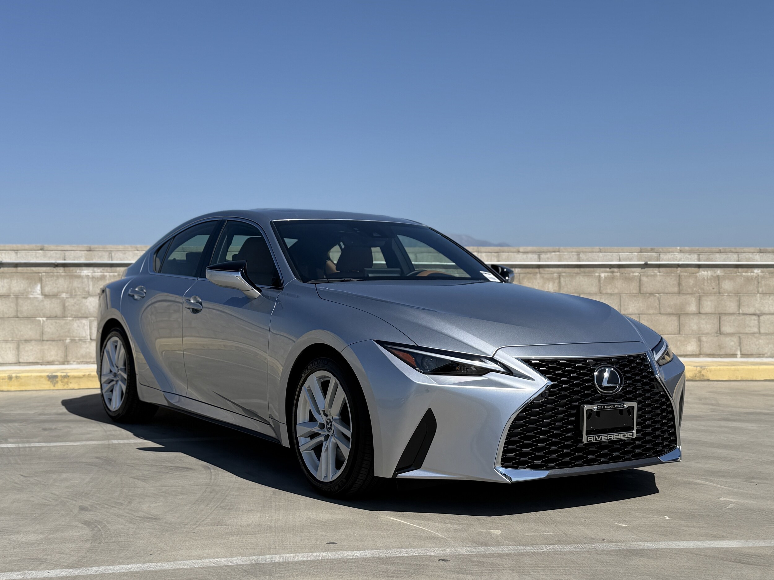 2025 Lexus IS 300 photo 2